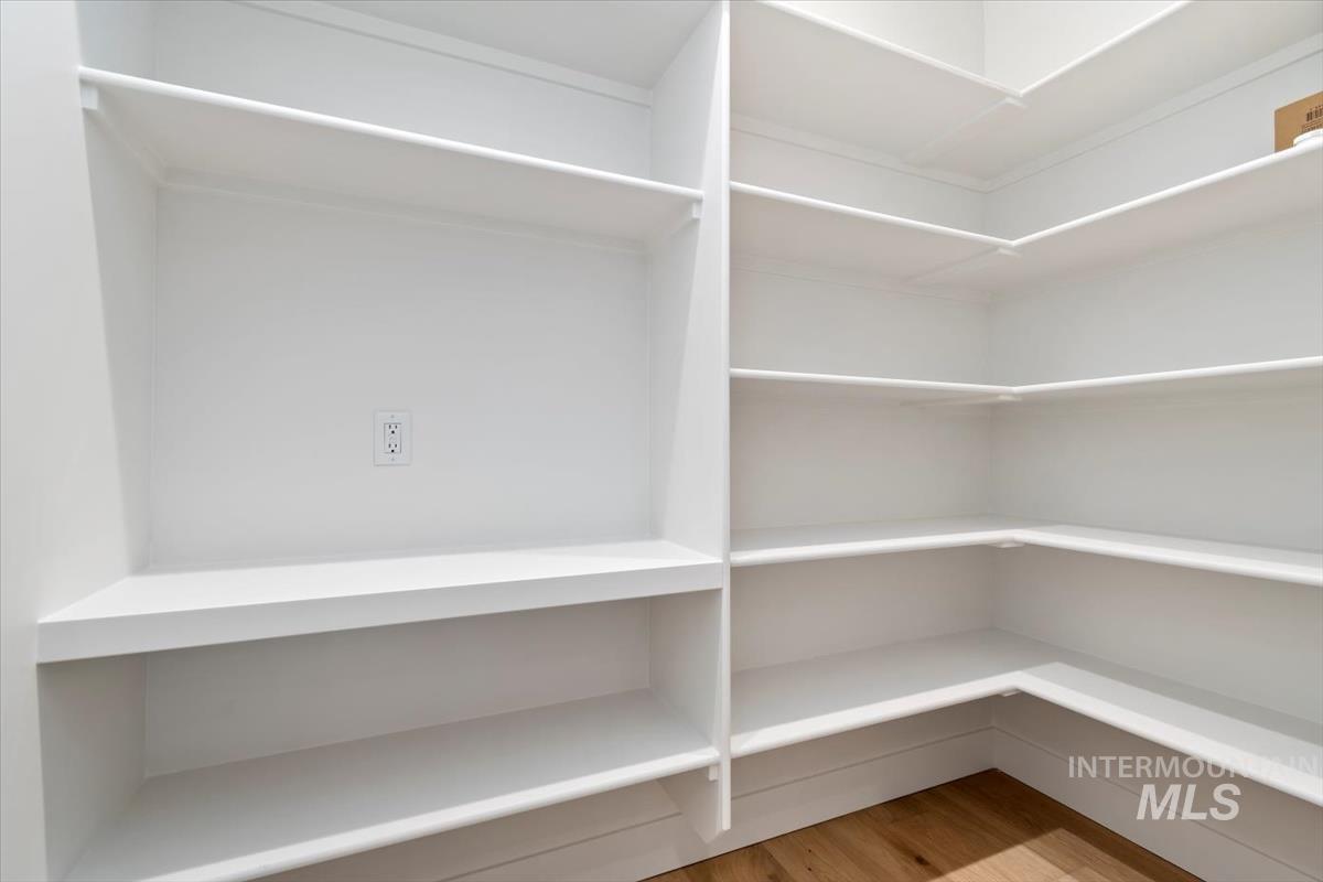 105 S Sunniva Ave, Kuna, Idaho 83634, 4 Bedrooms, 2 Bathrooms, Residential For Sale, Price $649,880,MLS 98968785