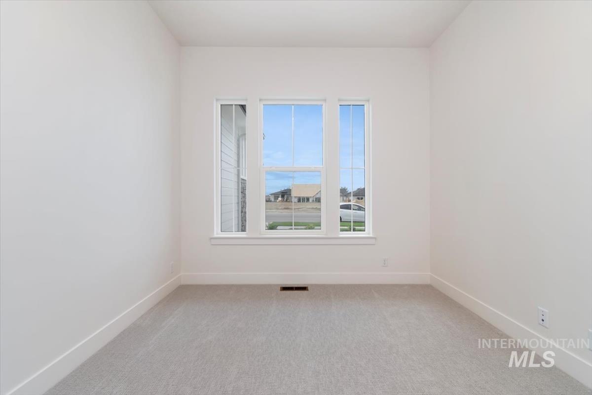 105 S Sunniva Ave, Kuna, Idaho 83634, 4 Bedrooms, 2 Bathrooms, Residential For Sale, Price $649,880,MLS 98968785