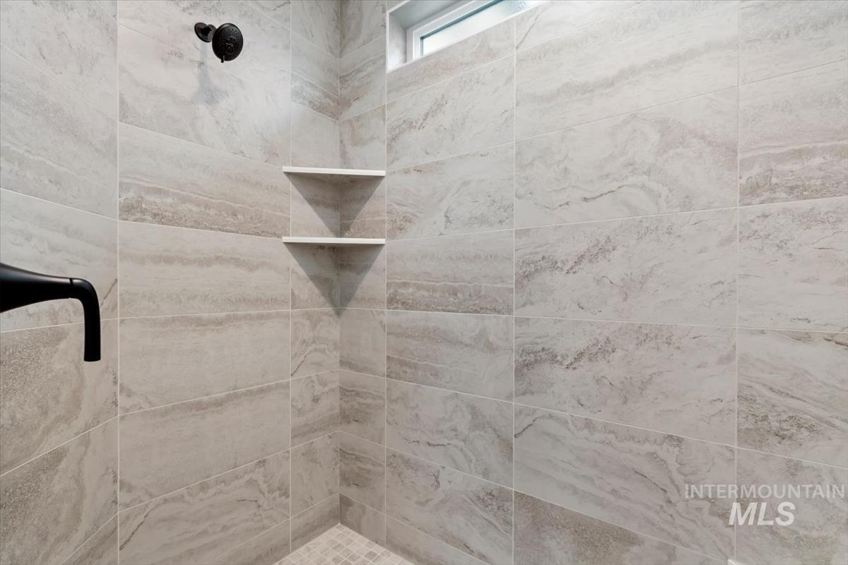 105 S Sunniva Ave, Kuna, Idaho 83634, 4 Bedrooms, 2 Bathrooms, Residential For Sale, Price $649,880,MLS 98968785