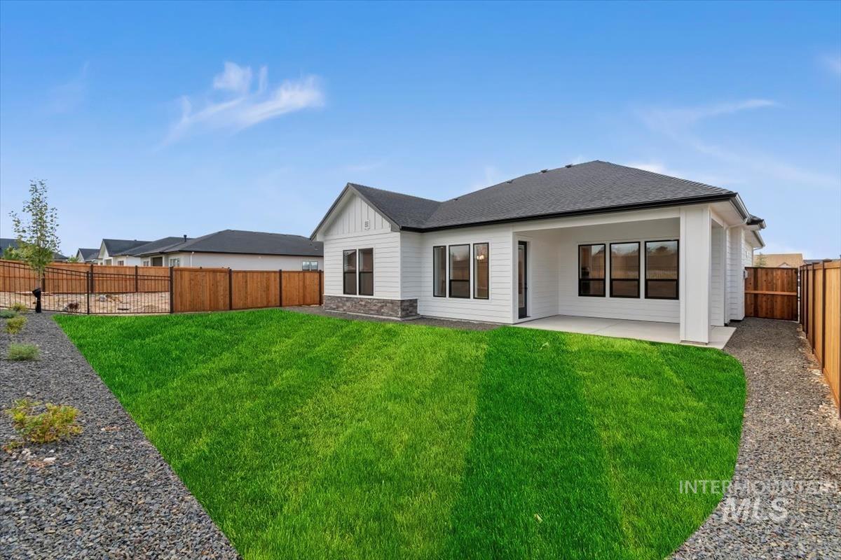 105 S Sunniva Ave, Kuna, Idaho 83634, 4 Bedrooms, 2 Bathrooms, Residential For Sale, Price $649,880,MLS 98968785