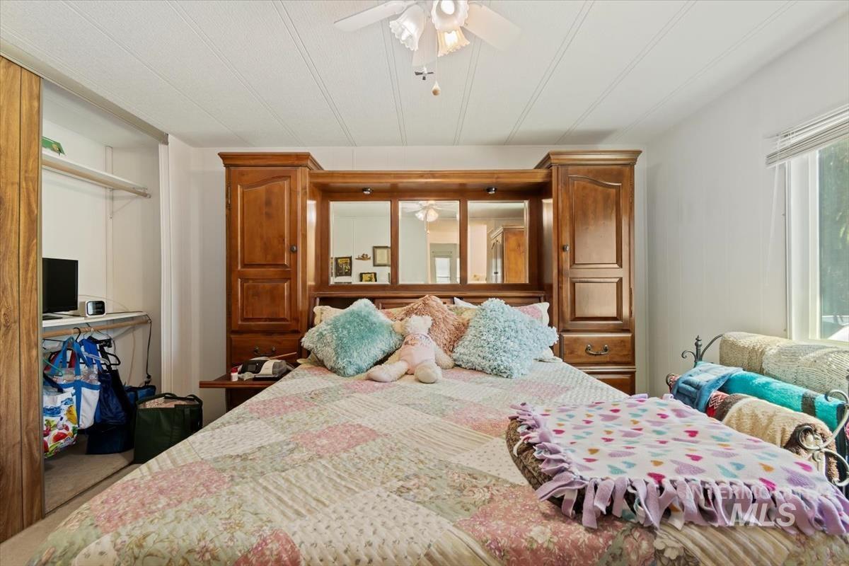 275 N Checola Cir, Boise, Idaho 83713-8004, 2 Bedrooms, 2 Bathrooms, Residential For Sale, Price $120,000,MLS 98968786