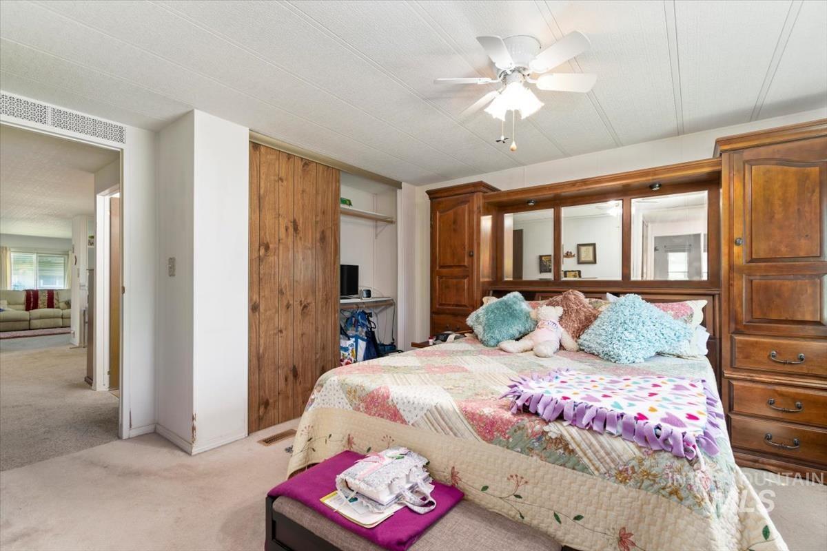 275 N Checola Cir, Boise, Idaho 83713-8004, 2 Bedrooms, 2 Bathrooms, Residential For Sale, Price $120,000,MLS 98968786