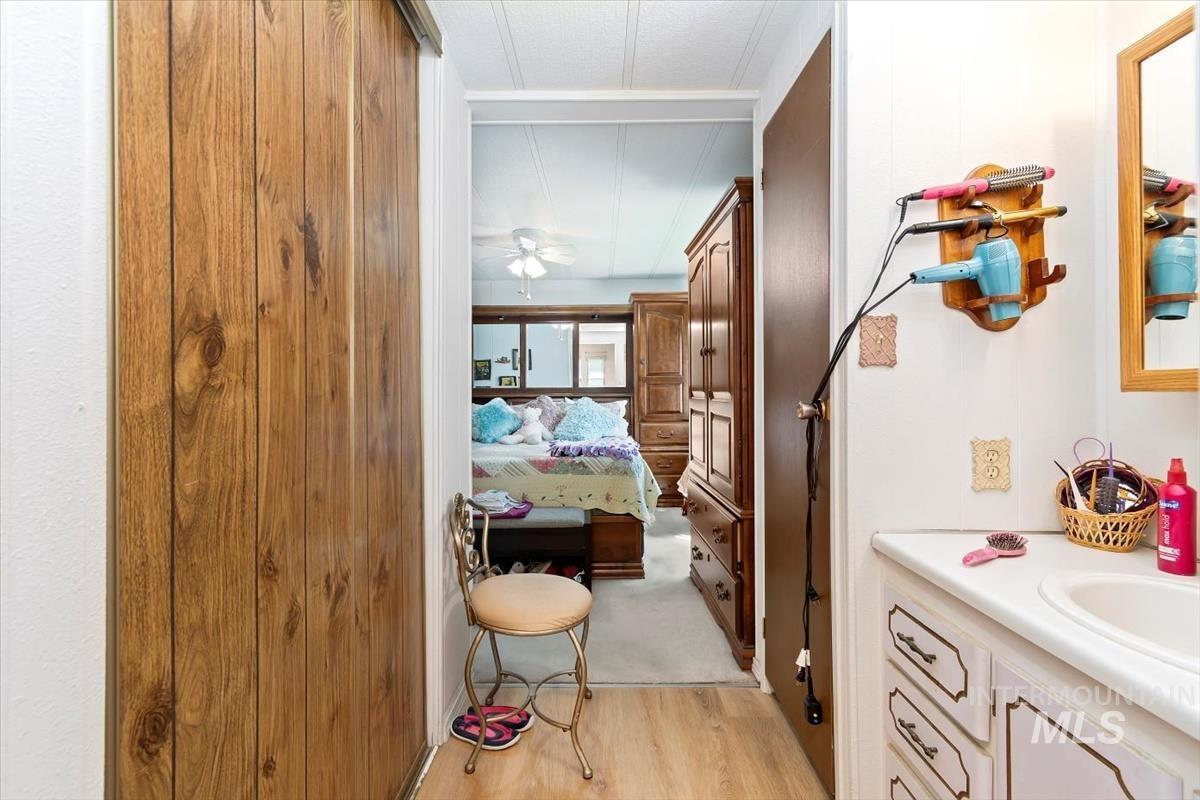 275 N Checola Cir, Boise, Idaho 83713-8004, 2 Bedrooms, 2 Bathrooms, Residential For Sale, Price $120,000,MLS 98968786