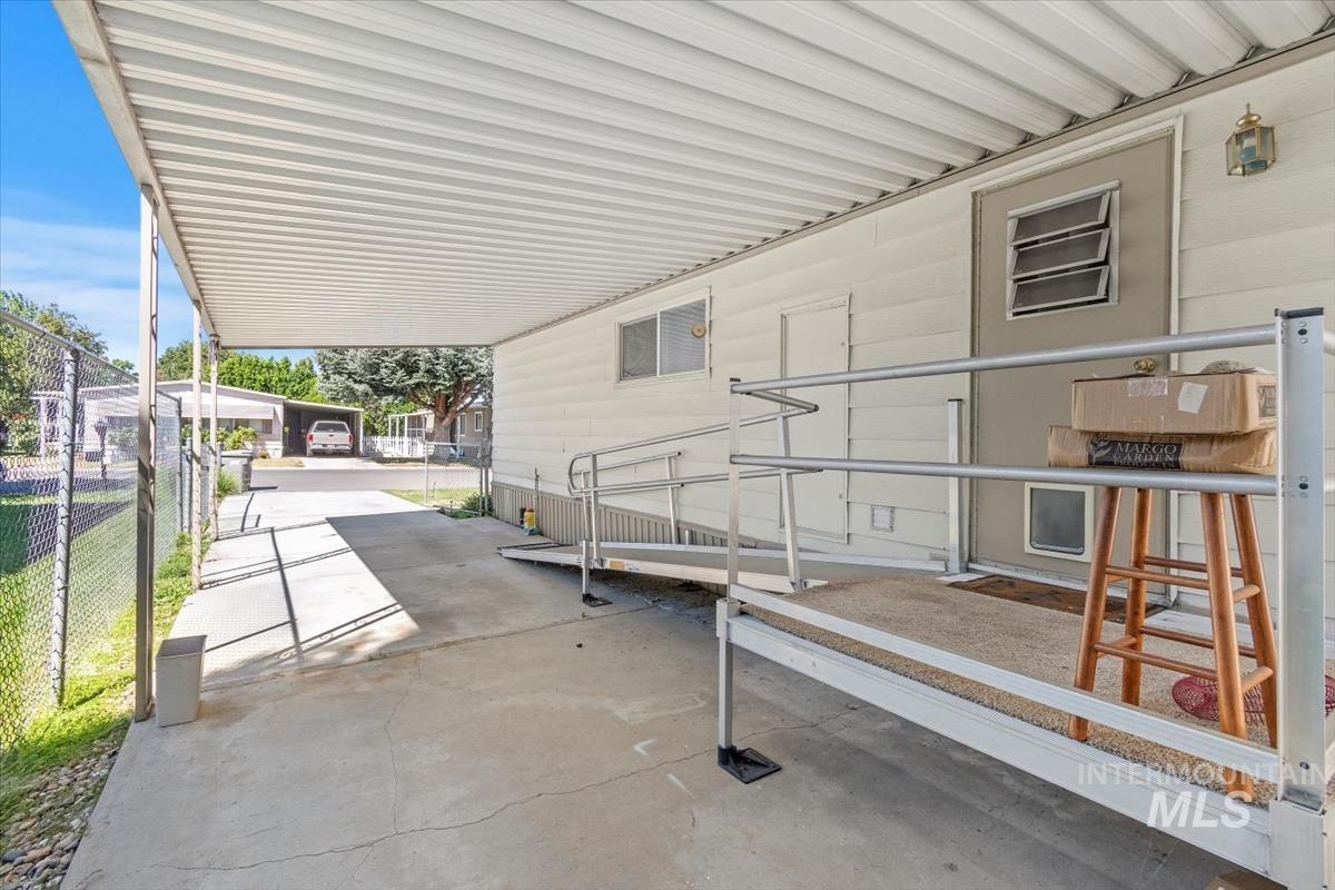 275 N Checola Cir, Boise, Idaho 83713-8004, 2 Bedrooms, 2 Bathrooms, Residential For Sale, Price $120,000,MLS 98968786