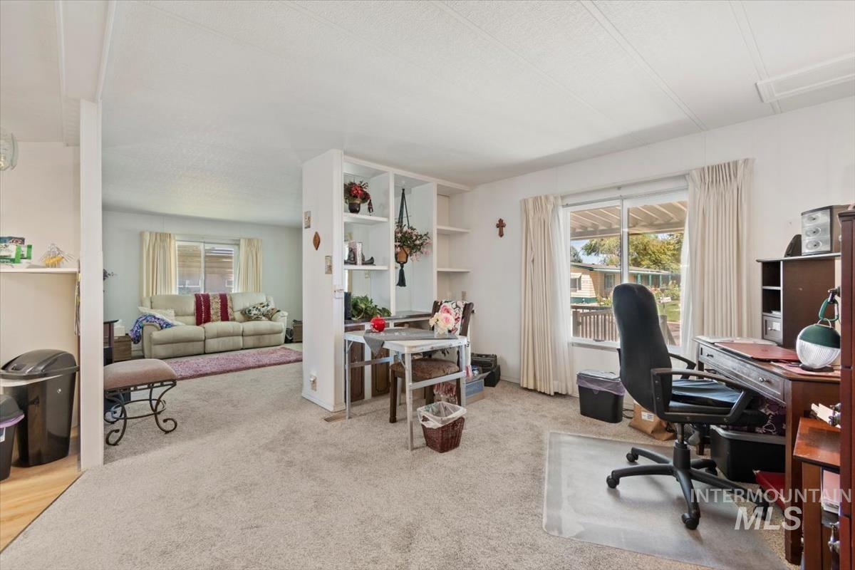 275 N Checola Cir, Boise, Idaho 83713-8004, 2 Bedrooms, 2 Bathrooms, Residential For Sale, Price $120,000,MLS 98968786