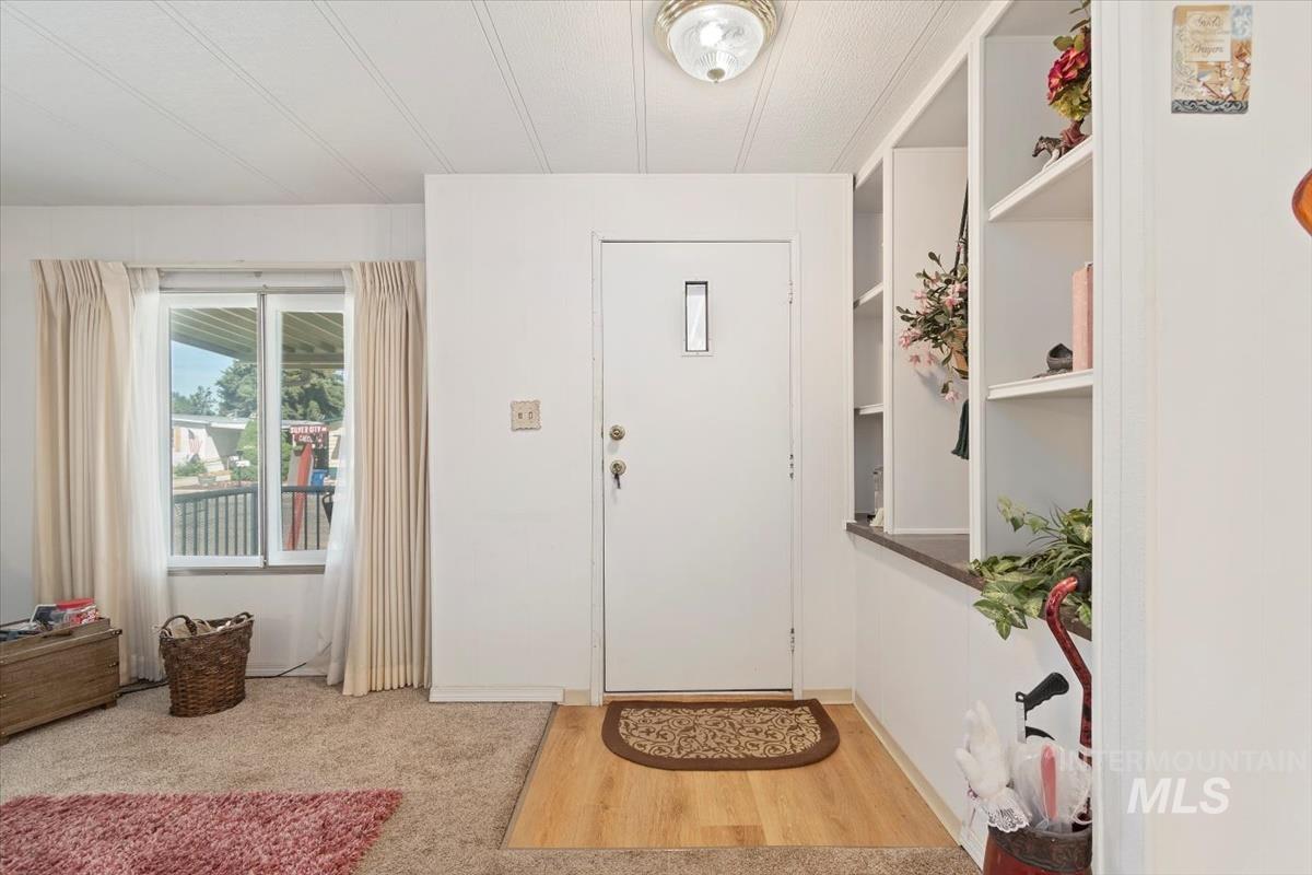 275 N Checola Cir, Boise, Idaho 83713-8004, 2 Bedrooms, 2 Bathrooms, Residential For Sale, Price $120,000,MLS 98968786