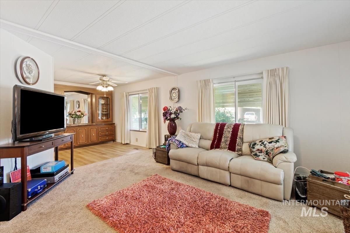 275 N Checola Cir, Boise, Idaho 83713-8004, 2 Bedrooms, 2 Bathrooms, Residential For Sale, Price $120,000,MLS 98968786