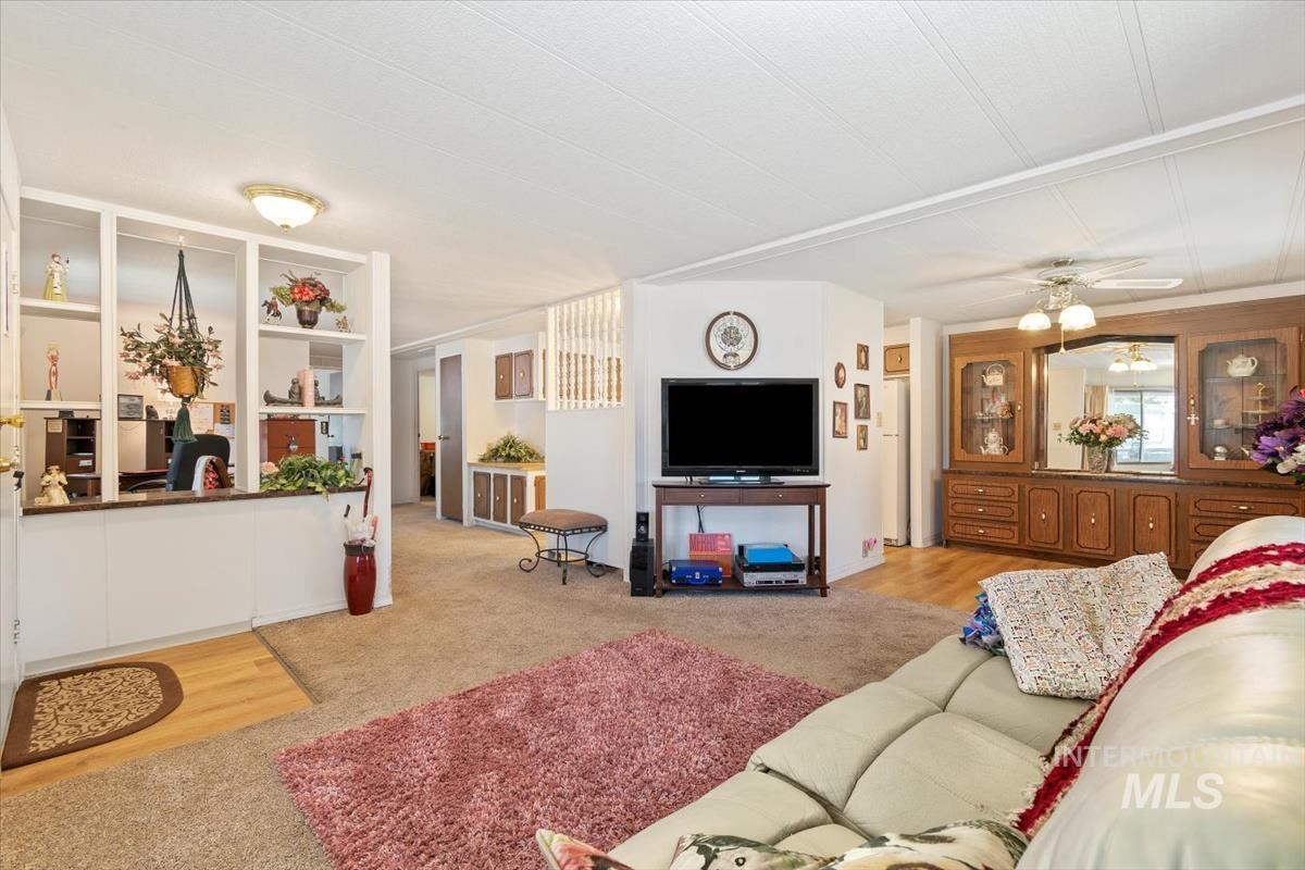 275 N Checola Cir, Boise, Idaho 83713-8004, 2 Bedrooms, 2 Bathrooms, Residential For Sale, Price $120,000,MLS 98968786