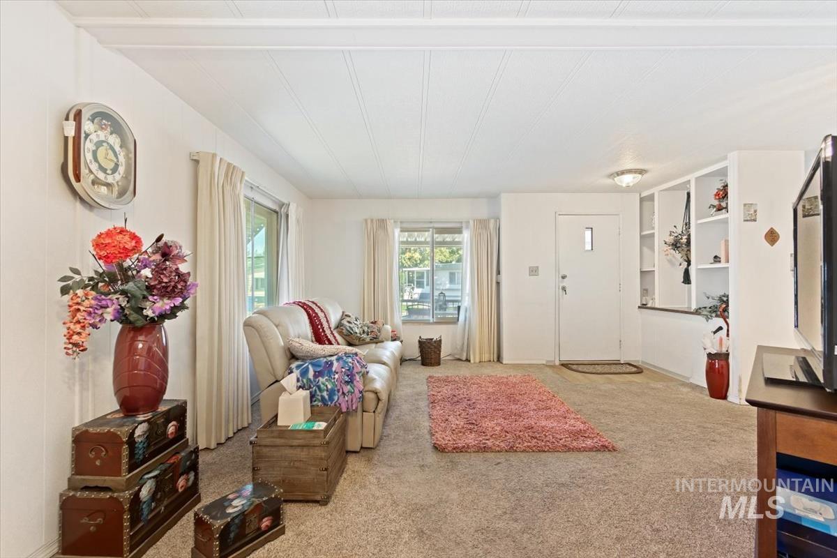 275 N Checola Cir, Boise, Idaho 83713-8004, 2 Bedrooms, 2 Bathrooms, Residential For Sale, Price $120,000,MLS 98968786