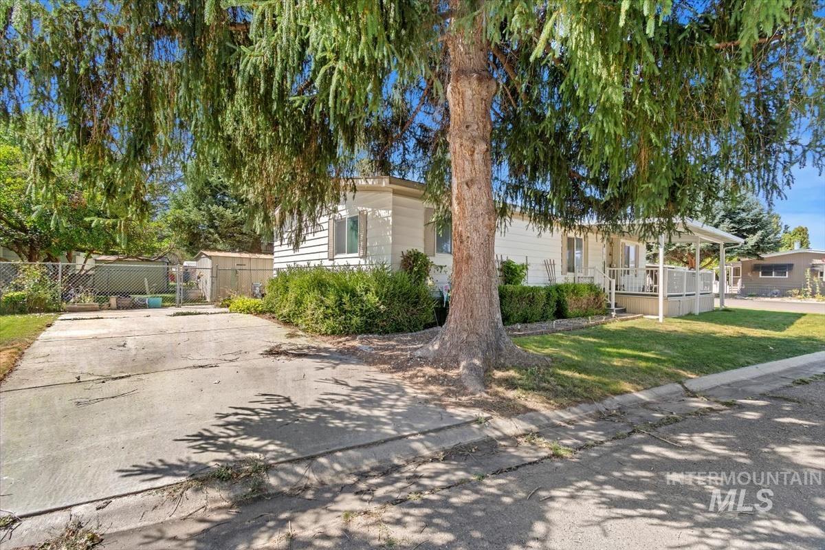 275 N Checola Cir, Boise, Idaho 83713-8004, 2 Bedrooms, 2 Bathrooms, Residential For Sale, Price $120,000,MLS 98968786