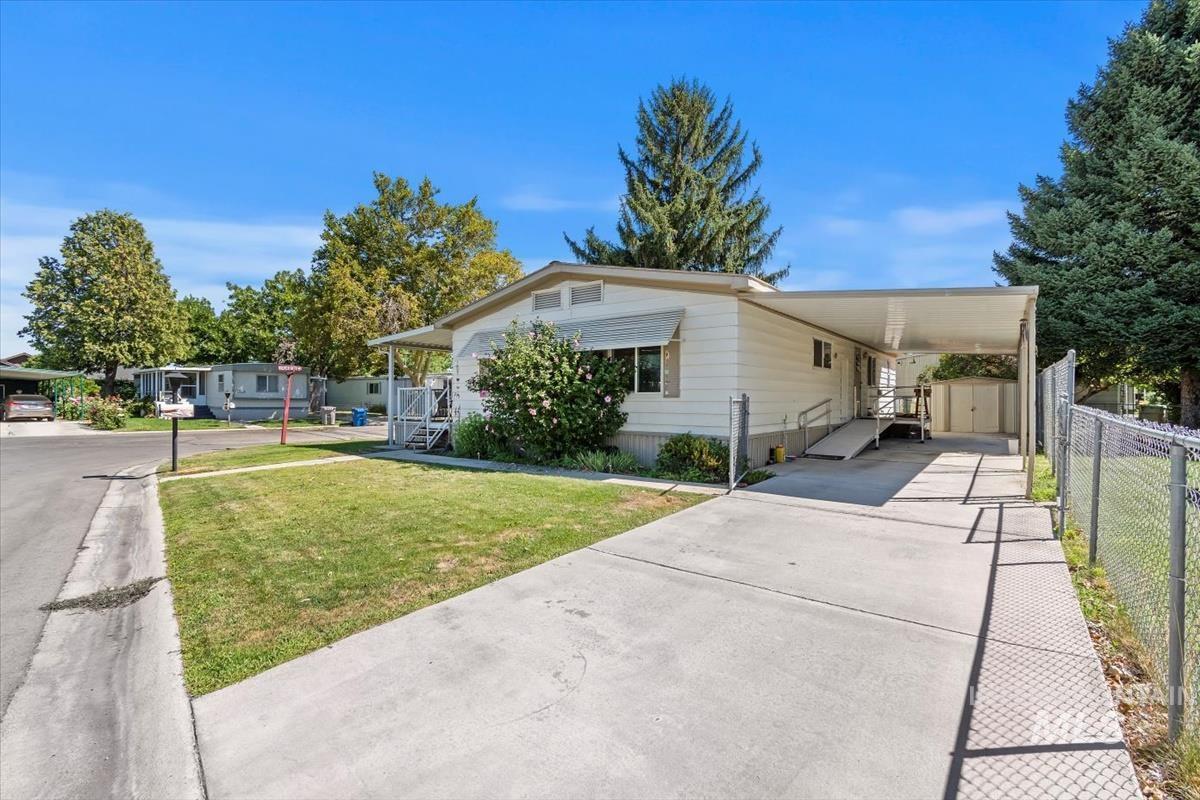 275 N Checola Cir, Boise, Idaho 83713-8004, 2 Bedrooms, 2 Bathrooms, Residential For Sale, Price $120,000,MLS 98968786