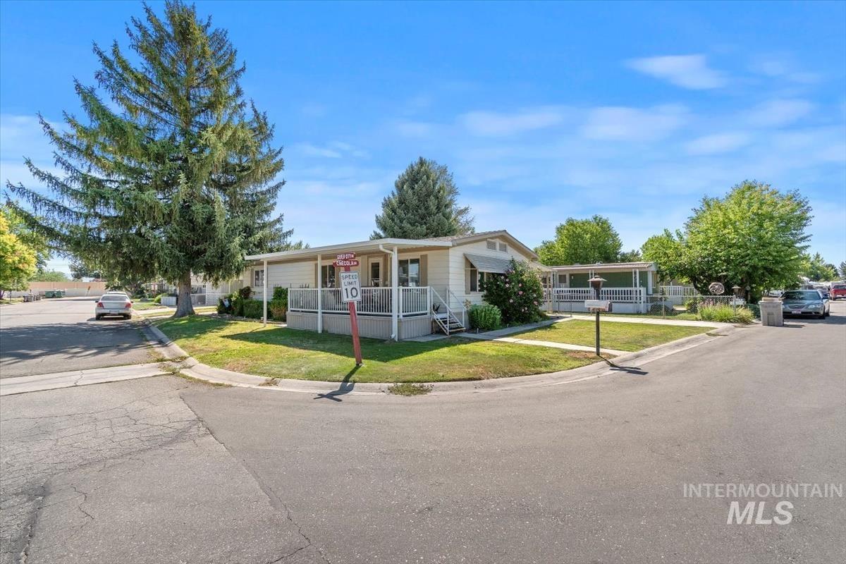 275 N Checola Cir, Boise, Idaho 83713-8004, 2 Bedrooms, 2 Bathrooms, Residential For Sale, Price $120,000,MLS 98968786