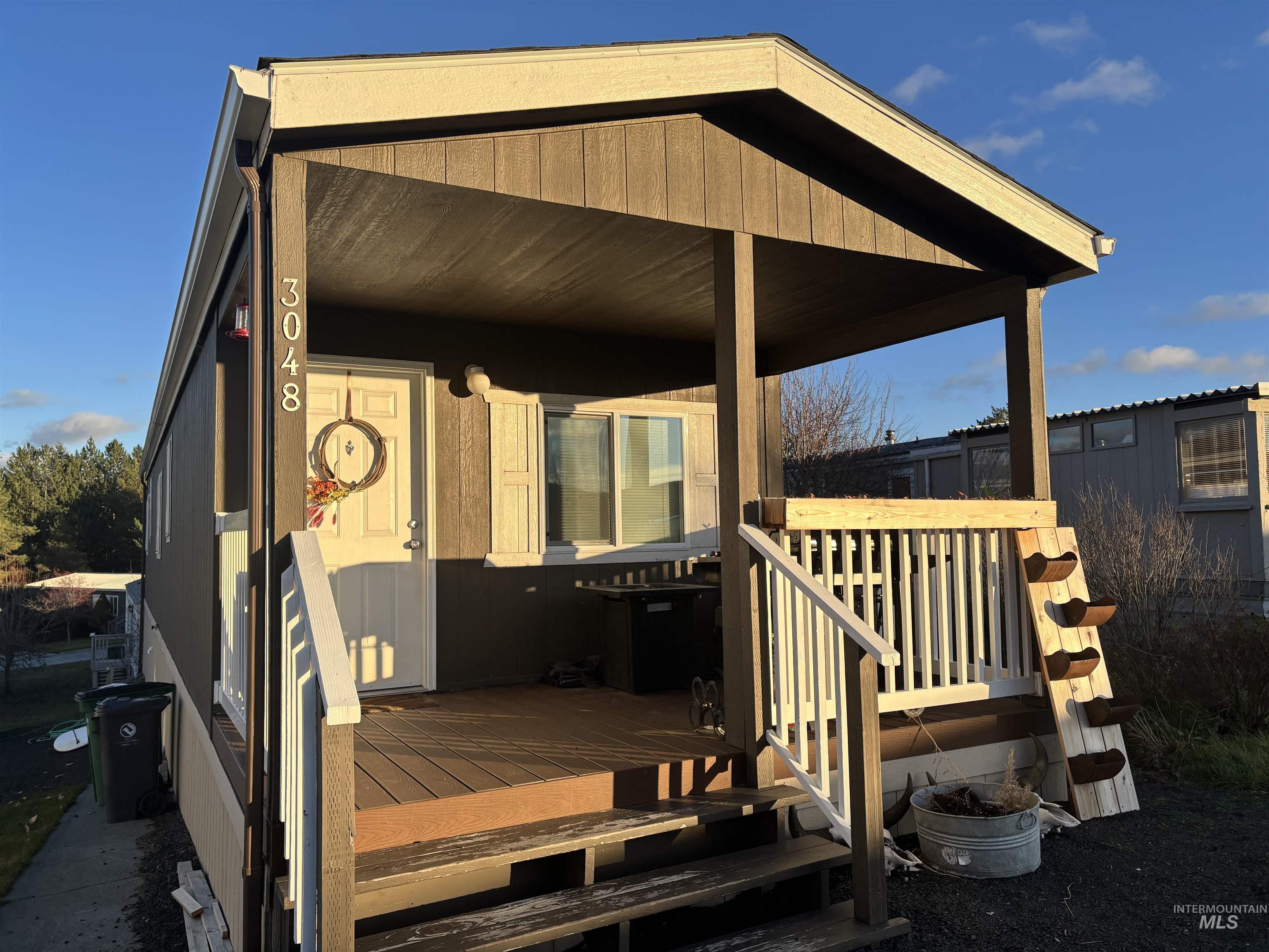 609 N Almon, Moscow, Idaho 83843, 2 Bedrooms, 1 Bathroom, Residential For Sale, Price $82,000,MLS 98968787