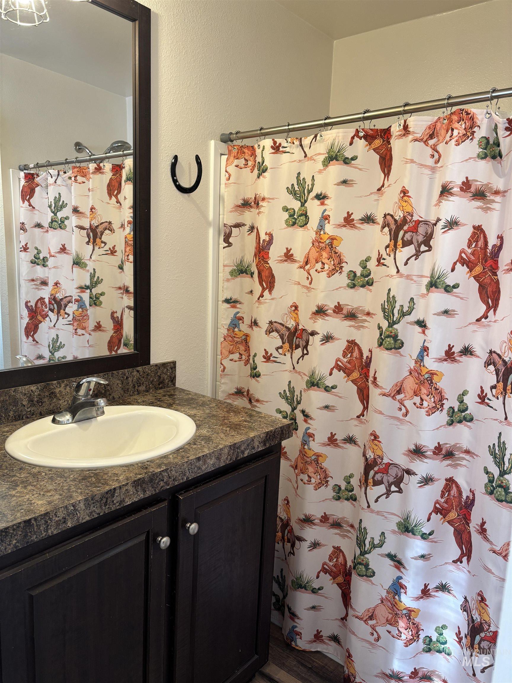 609 N Almon, Moscow, Idaho 83843, 2 Bedrooms, 1 Bathroom, Residential For Sale, Price $82,000,MLS 98968787