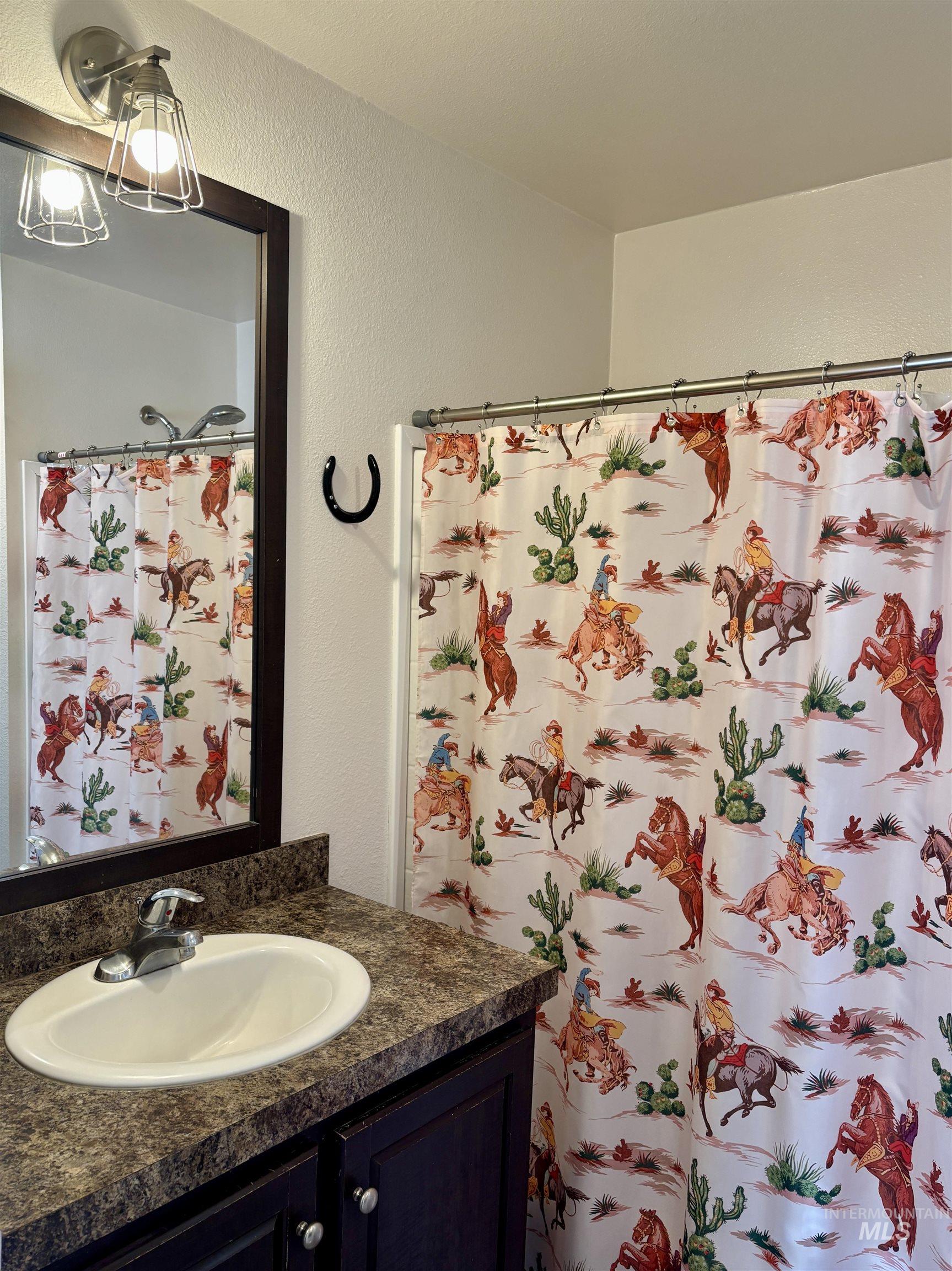 609 N Almon, Moscow, Idaho 83843, 2 Bedrooms, 1 Bathroom, Residential For Sale, Price $82,000,MLS 98968787