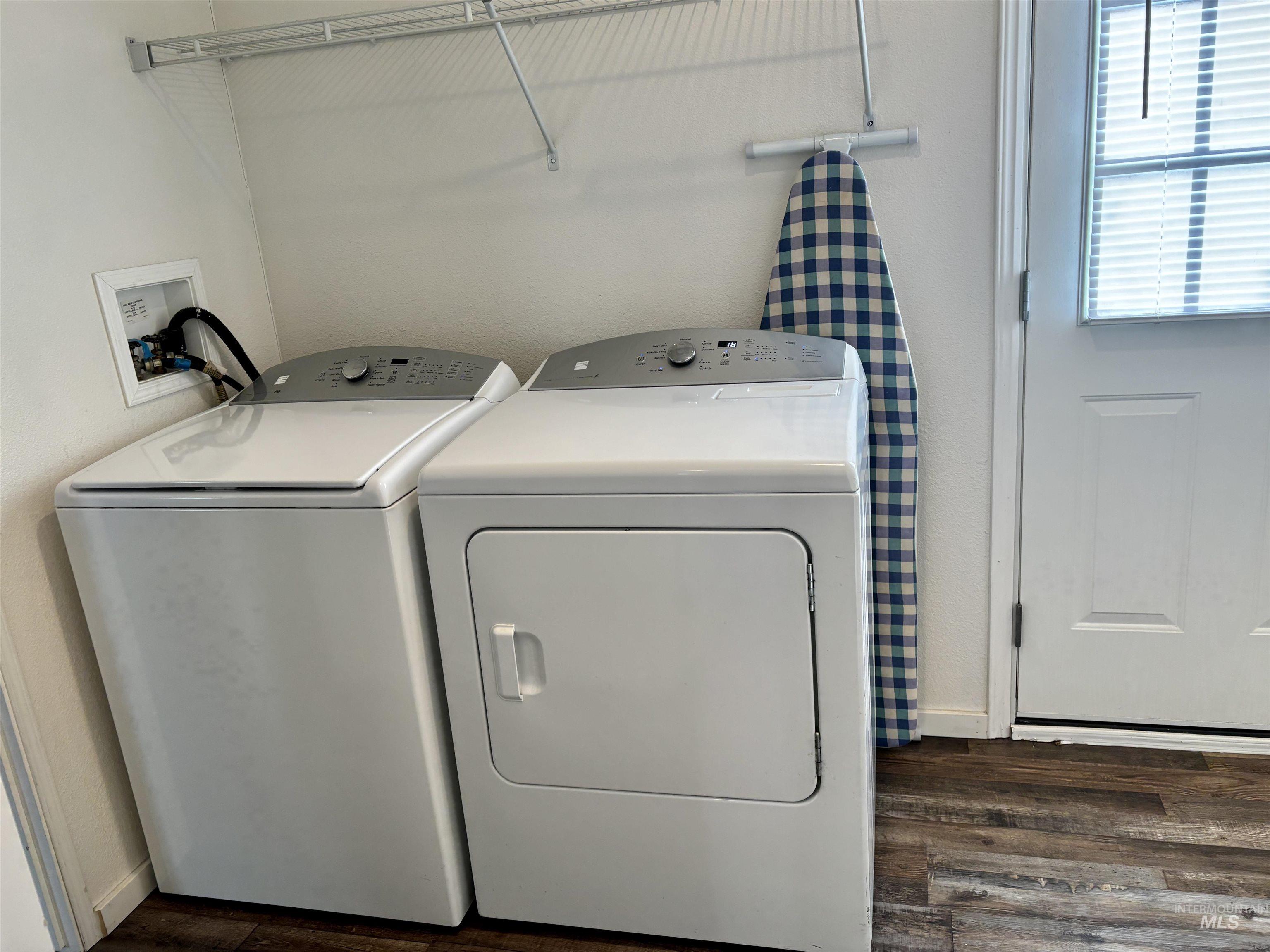 609 N Almon, Moscow, Idaho 83843, 2 Bedrooms, 1 Bathroom, Residential For Sale, Price $82,000,MLS 98968787