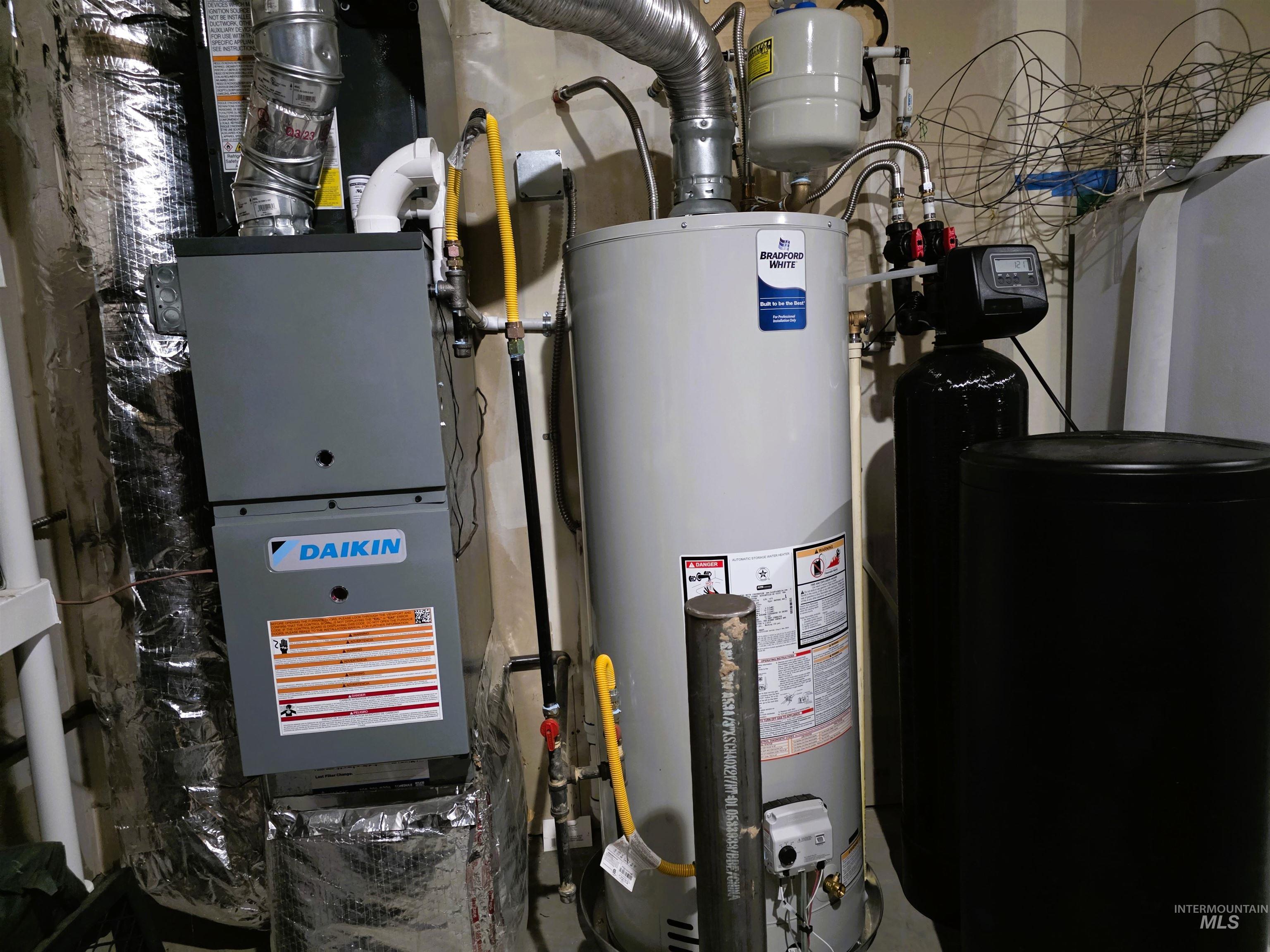 1512 N Elm St, Jerome, Idaho 83338, 3 Bedrooms, 2 Bathrooms, Residential For Sale, Price $310,000,MLS 98968788