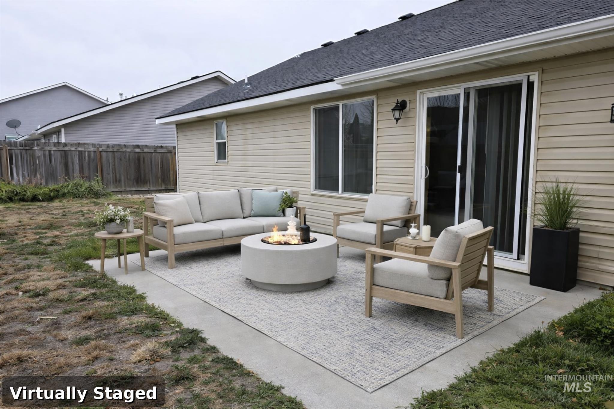 1512 N Elm St, Jerome, Idaho 83338, 3 Bedrooms, 2 Bathrooms, Residential For Sale, Price $310,000,MLS 98968788