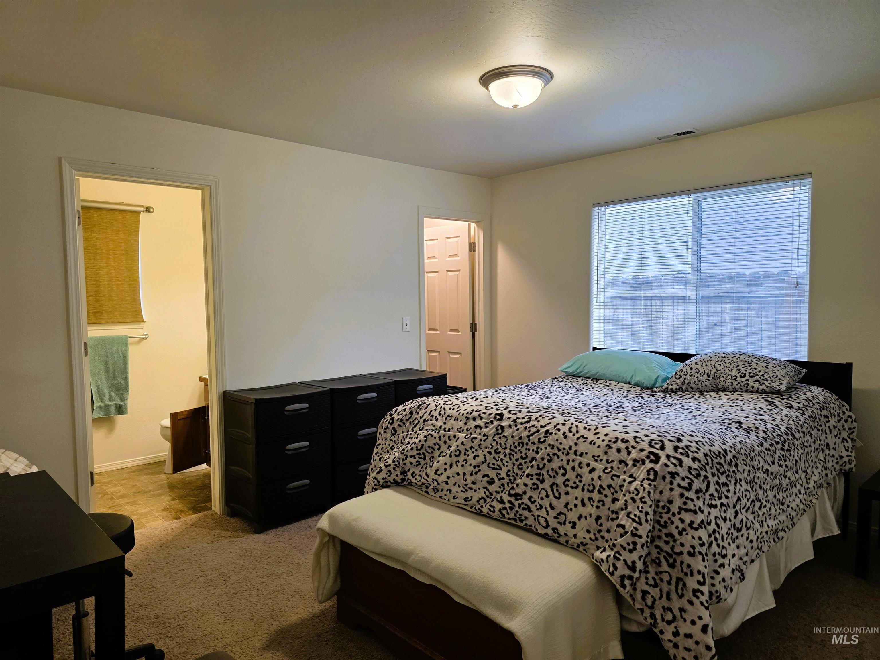 1512 N Elm St, Jerome, Idaho 83338, 3 Bedrooms, 2 Bathrooms, Residential For Sale, Price $310,000,MLS 98968788