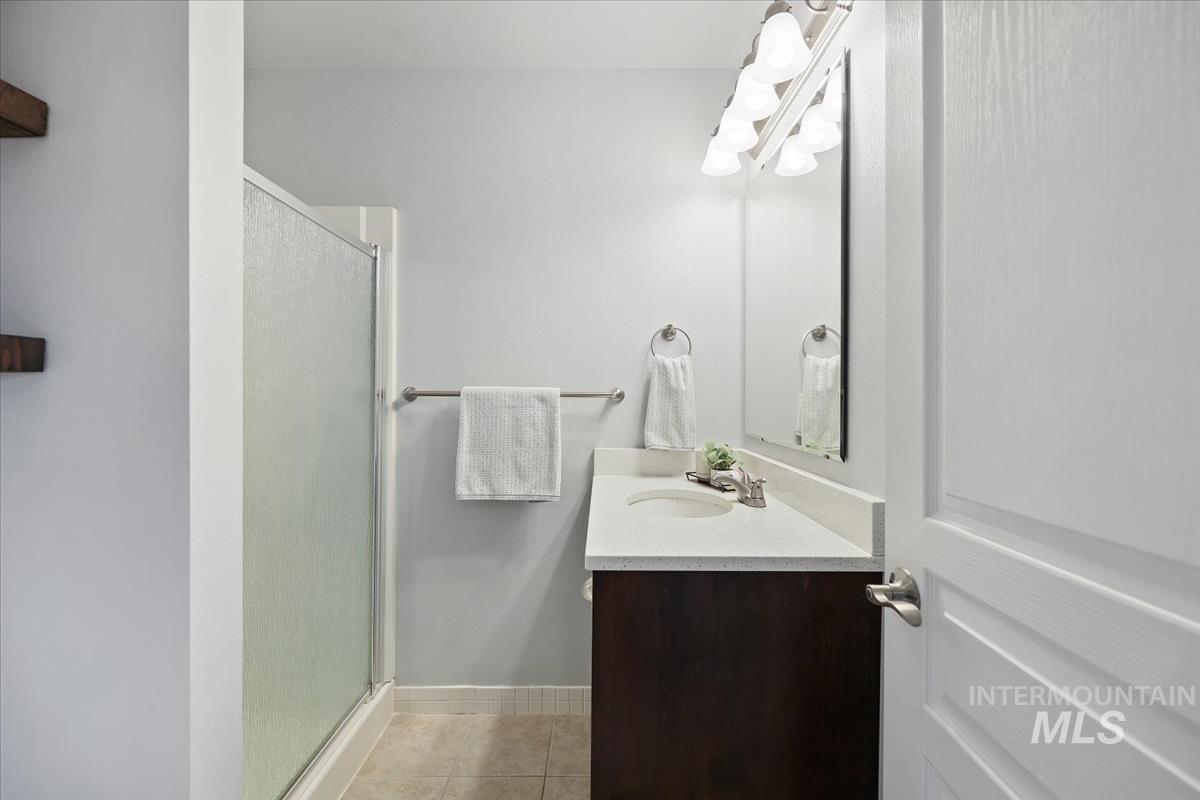 8779 W Pine Valley Ln, Boise, Idaho 83709, 3 Bedrooms, 2.5 Bathrooms, Residential For Sale, Price $339,900,MLS 98968791