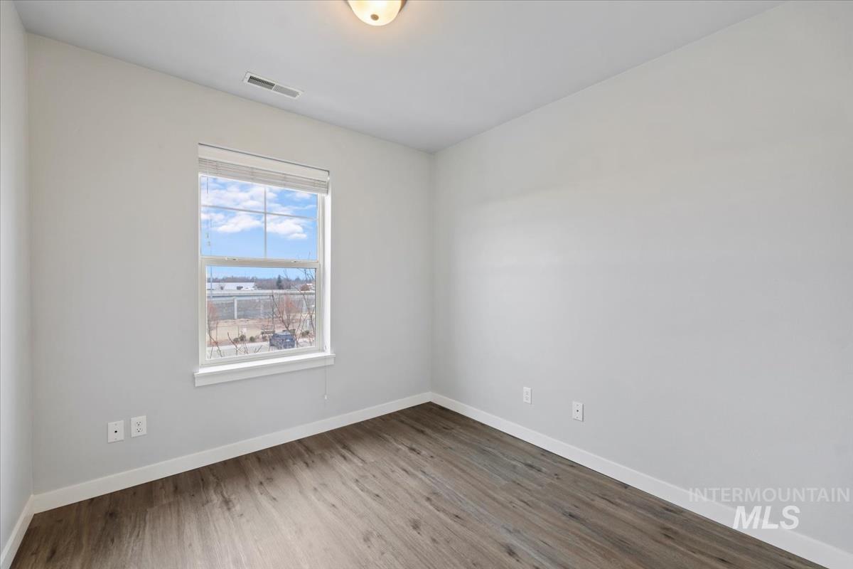 8779 W Pine Valley Ln, Boise, Idaho 83709, 3 Bedrooms, 2.5 Bathrooms, Residential For Sale, Price $339,900,MLS 98968791