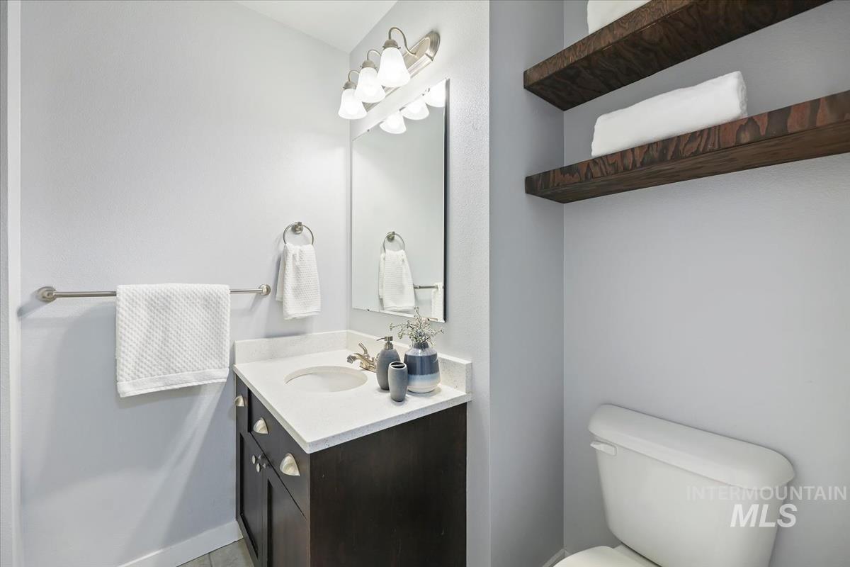 8779 W Pine Valley Ln, Boise, Idaho 83709, 3 Bedrooms, 2.5 Bathrooms, Residential For Sale, Price $339,900,MLS 98968791