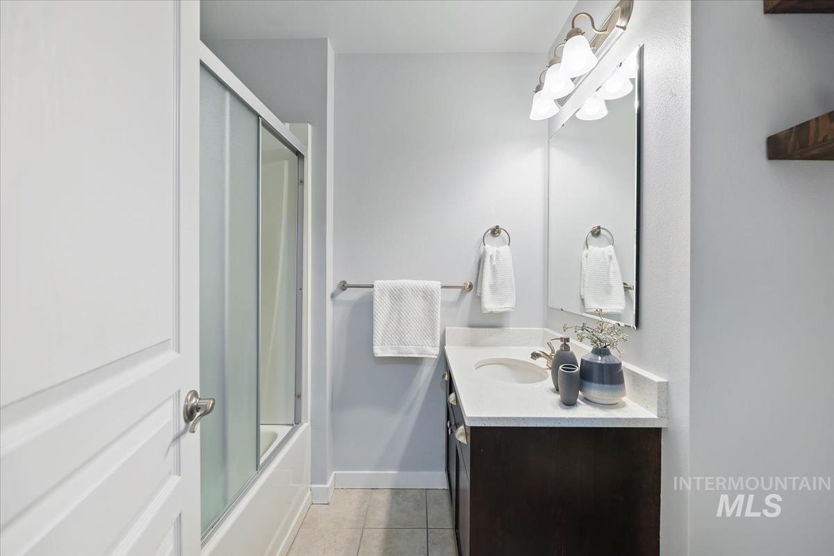 8779 W Pine Valley Ln, Boise, Idaho 83709, 3 Bedrooms, 2.5 Bathrooms, Residential For Sale, Price $339,900,MLS 98968791