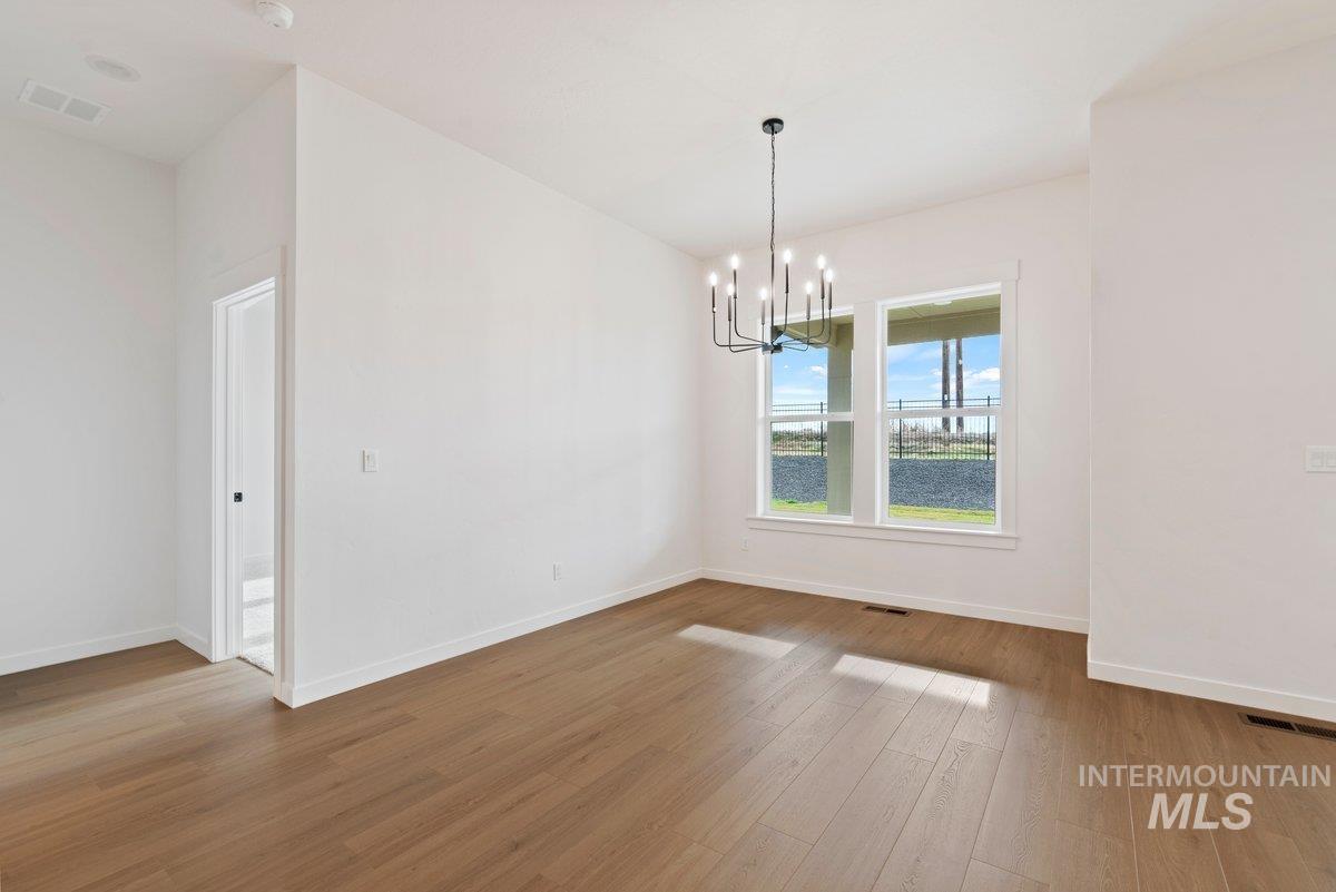 2025 W Bittern St., Nampa, Idaho 83686, 4 Bedrooms, 2 Bathrooms, Residential For Sale, Price $609,900,MLS 98968794