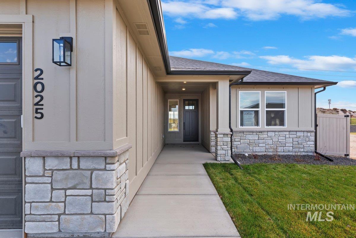 2025 W Bittern St., Nampa, Idaho 83686, 4 Bedrooms, 2 Bathrooms, Residential For Sale, Price $609,900,MLS 98968794