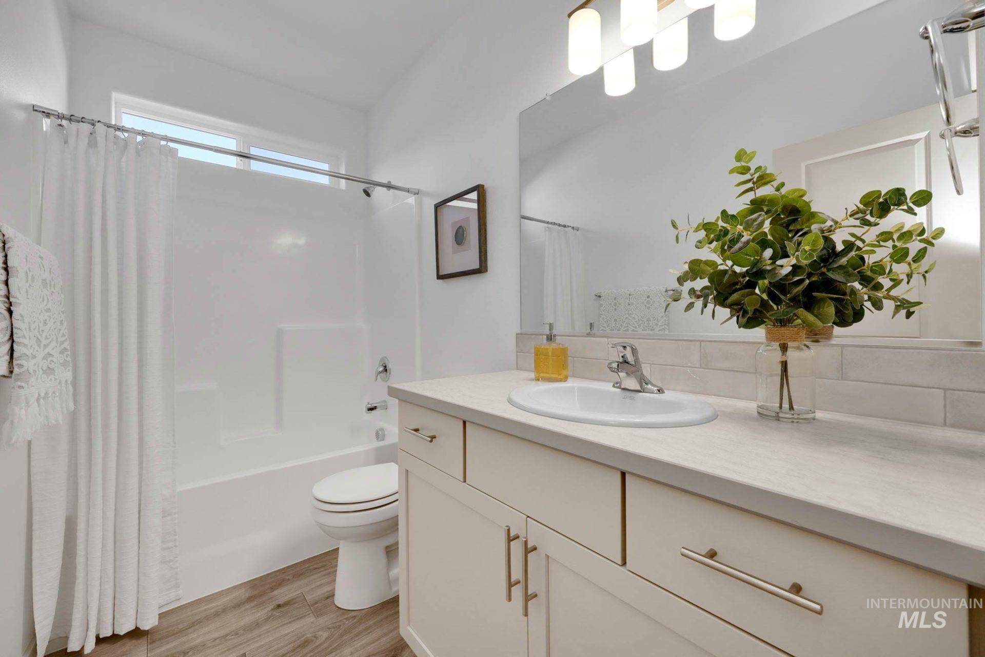 5039 E Pepper St, Nampa, Idaho 83686, 4 Bedrooms, 3 Bathrooms, Residential For Sale, Price $484,990,MLS 98968797