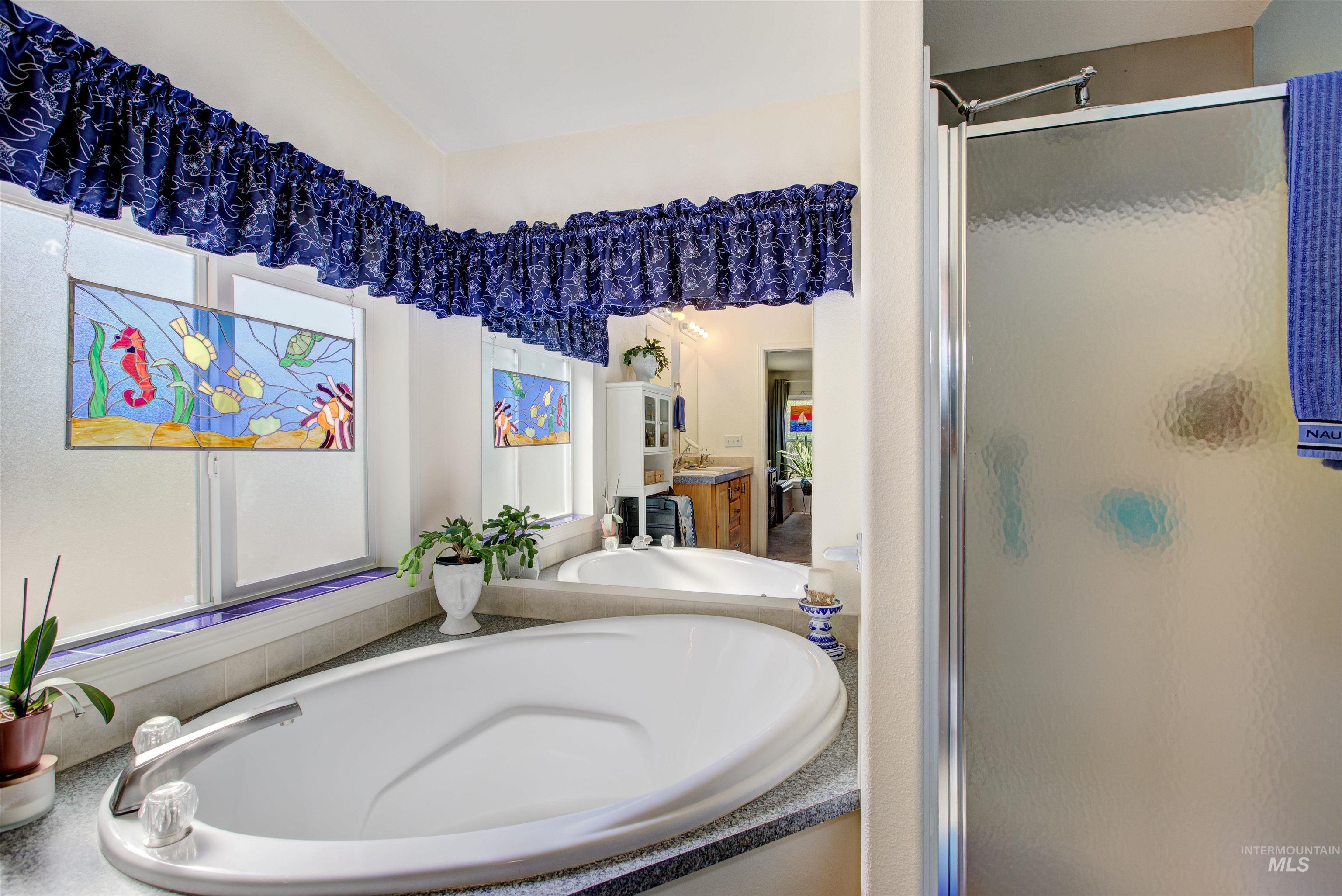 7687 Winter Horses Dr, Middleton, Idaho 83644, 4 Bedrooms, 3 Bathrooms, Residential For Sale, Price $575,000,MLS 98968799