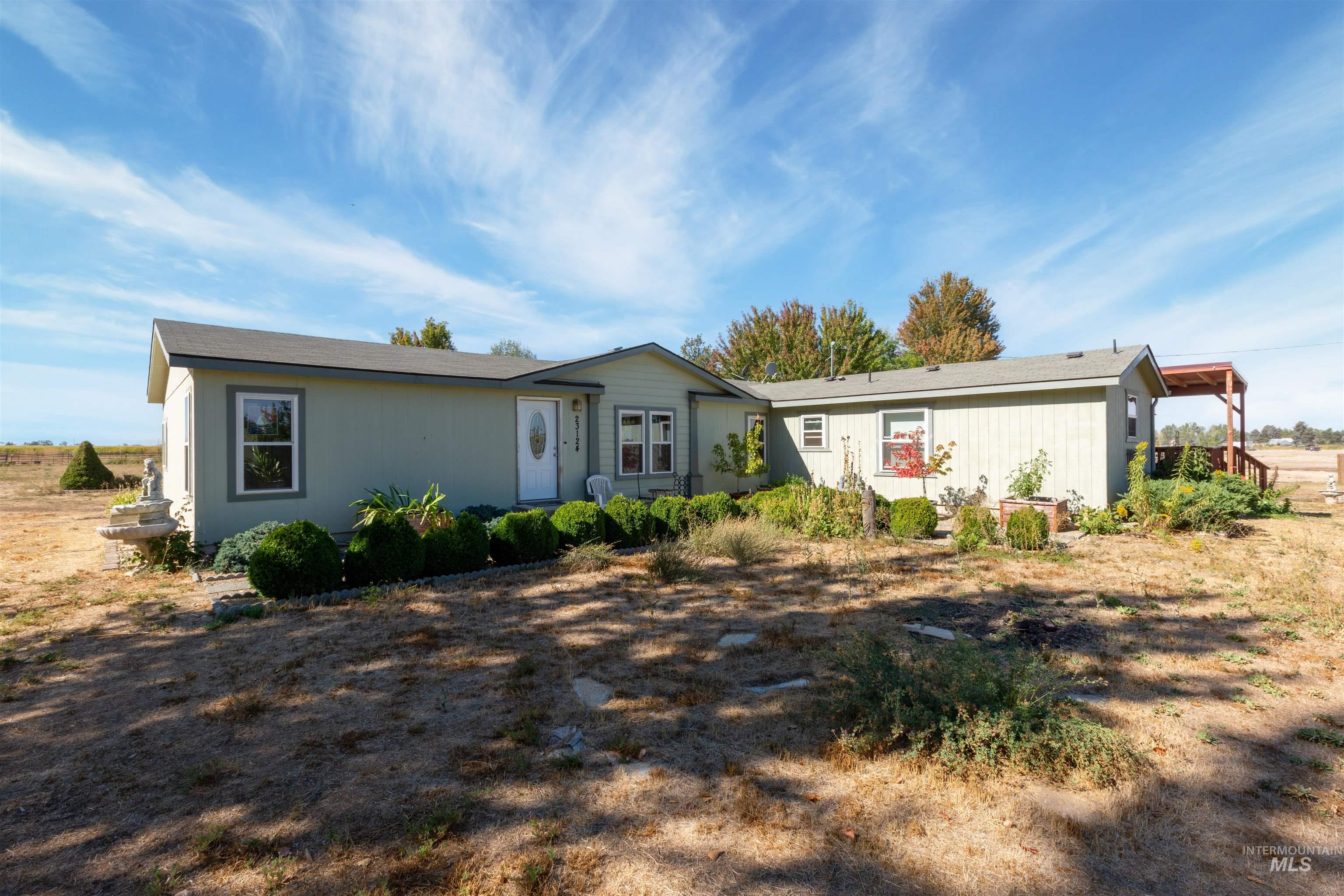 7687 Winter Horses Dr, Middleton, Idaho 83644, 4 Bedrooms, 3 Bathrooms, Residential For Sale, Price $575,000,MLS 98968799