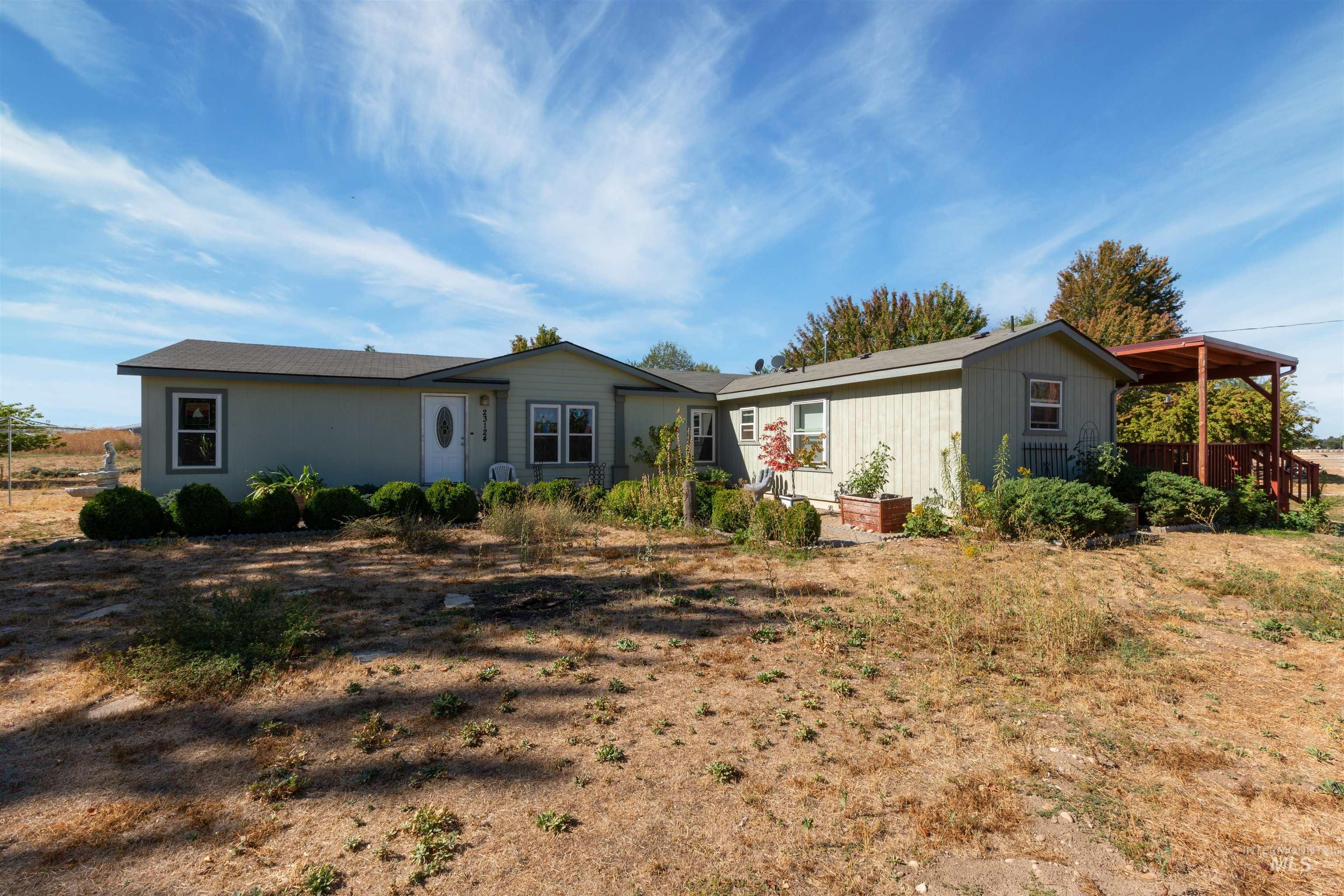 7687 Winter Horses Dr, Middleton, Idaho 83644, 4 Bedrooms, 3 Bathrooms, Residential For Sale, Price $575,000,MLS 98968799