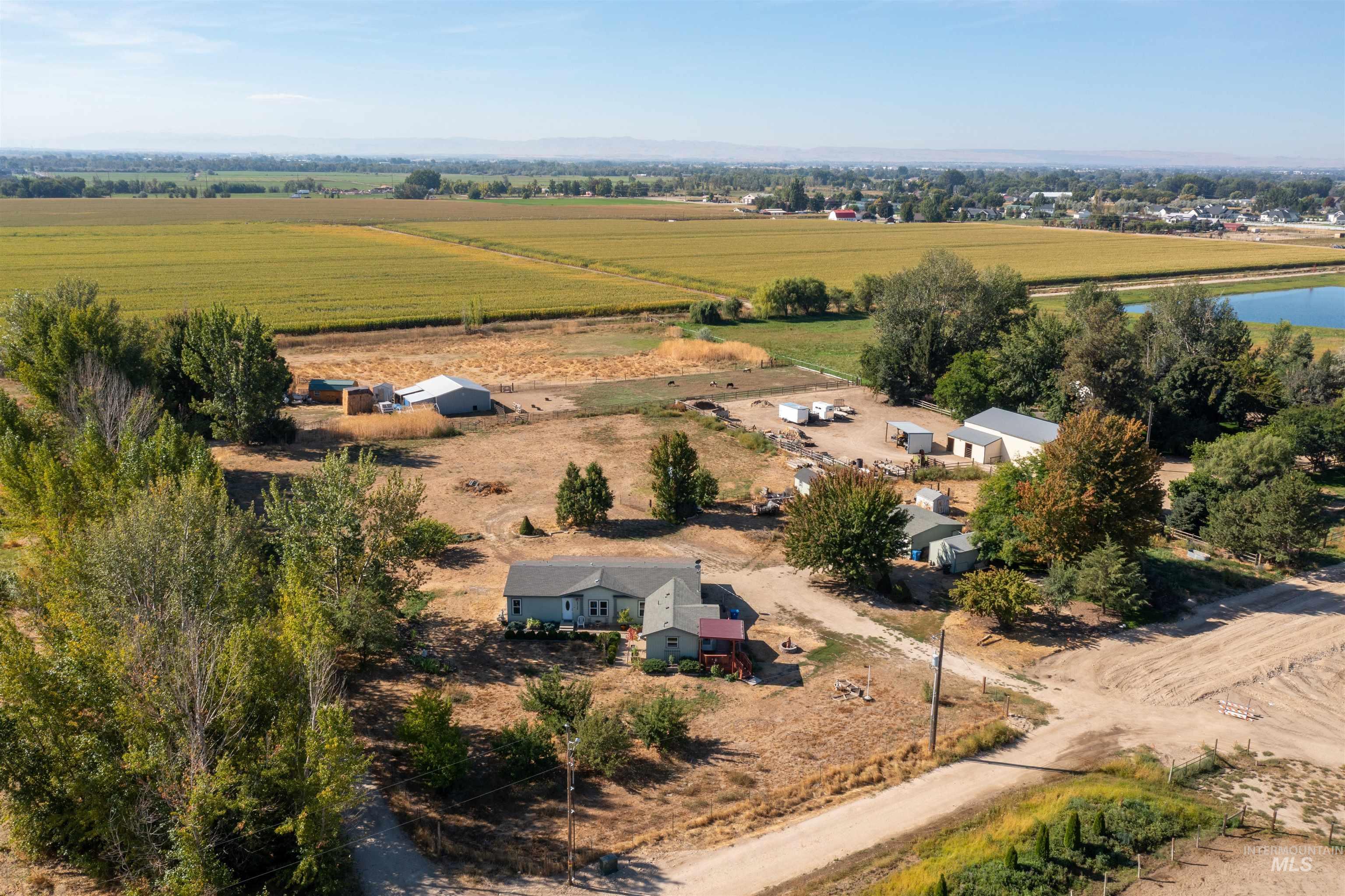 7687 Winter Horses Dr, Middleton, Idaho 83644, 4 Bedrooms, 3 Bathrooms, Residential For Sale, Price $575,000,MLS 98968799