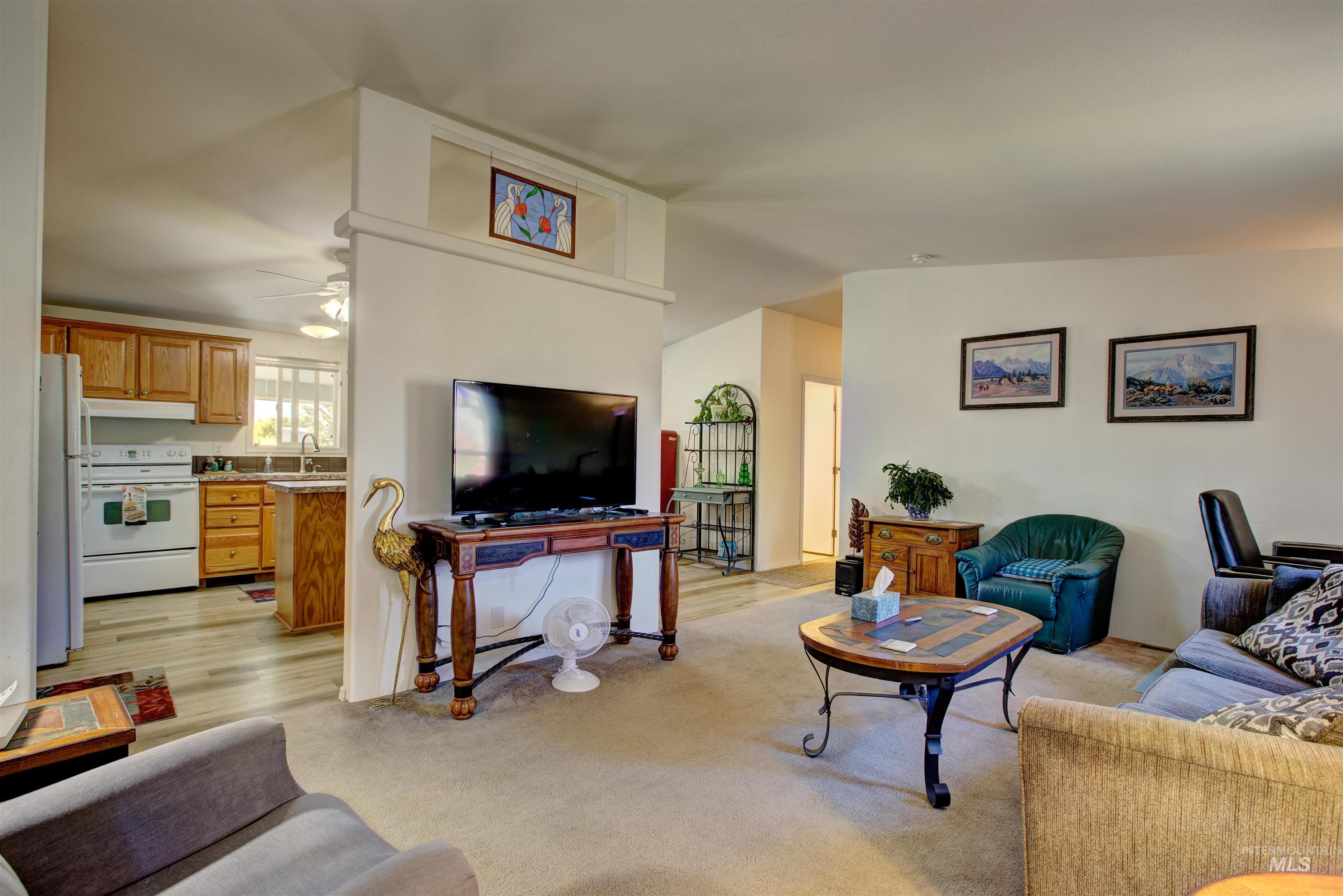 7687 Winter Horses Dr, Middleton, Idaho 83644, 4 Bedrooms, 3 Bathrooms, Residential For Sale, Price $575,000,MLS 98968799