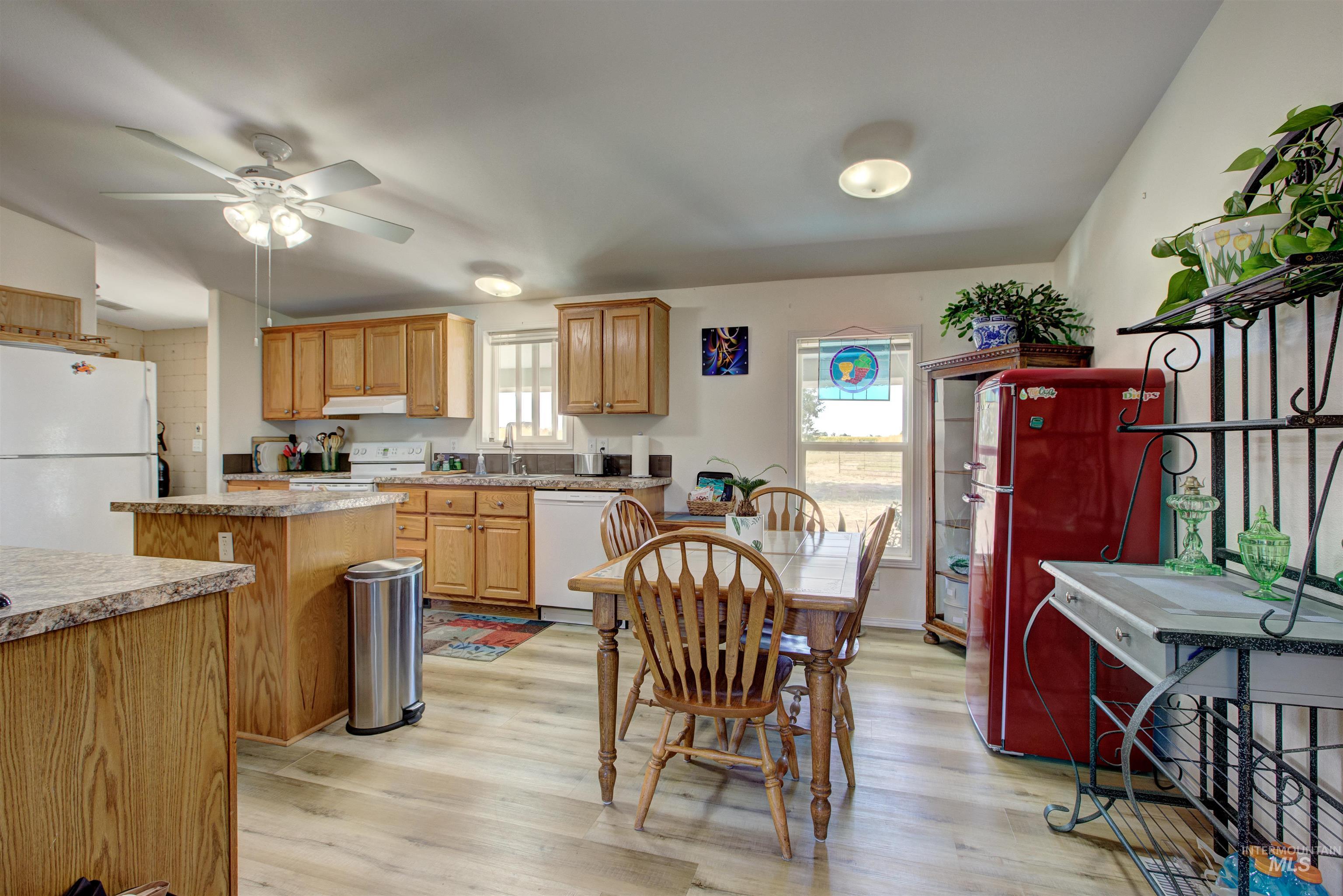 7687 Winter Horses Dr, Middleton, Idaho 83644, 4 Bedrooms, 3 Bathrooms, Residential For Sale, Price $575,000,MLS 98968799