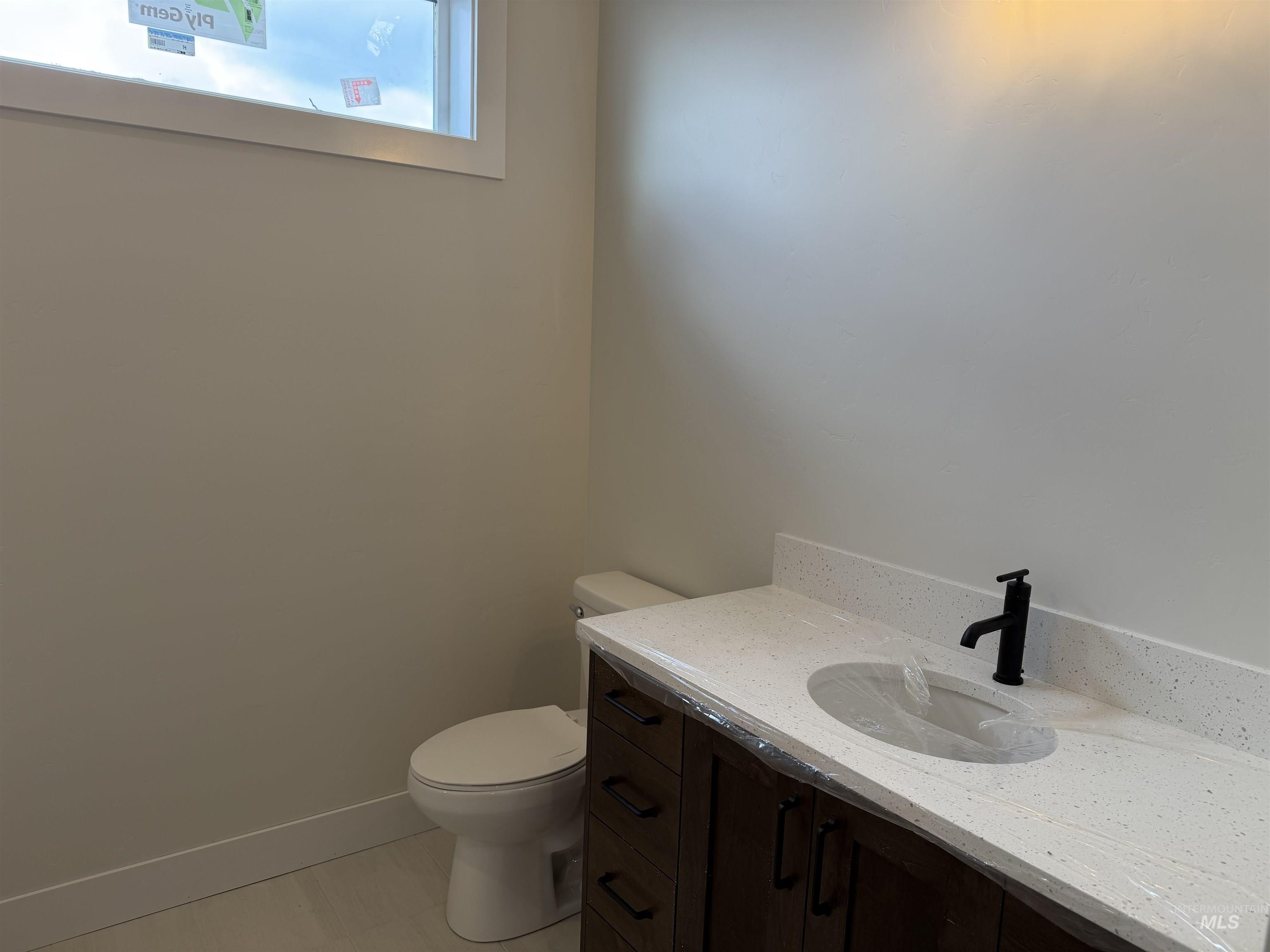 355 S Bumper Way, Boise, Idaho 83716, 3 Bedrooms, 2 Bathrooms, Residential For Sale, Price $524,900, 98968803