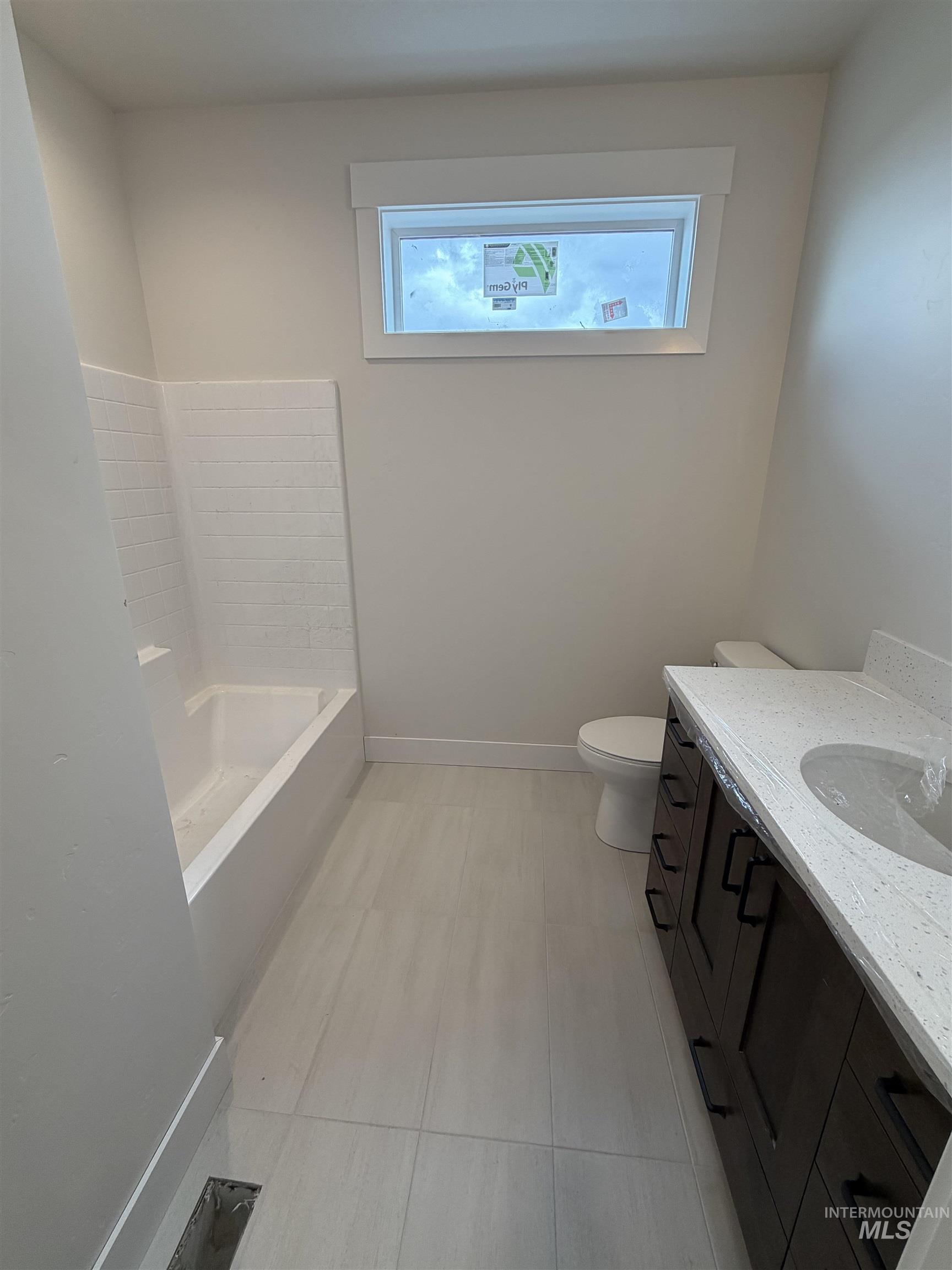 355 S Bumper Way, Boise, Idaho 83716, 3 Bedrooms, 2 Bathrooms, Residential For Sale, Price $524,900, 98968803