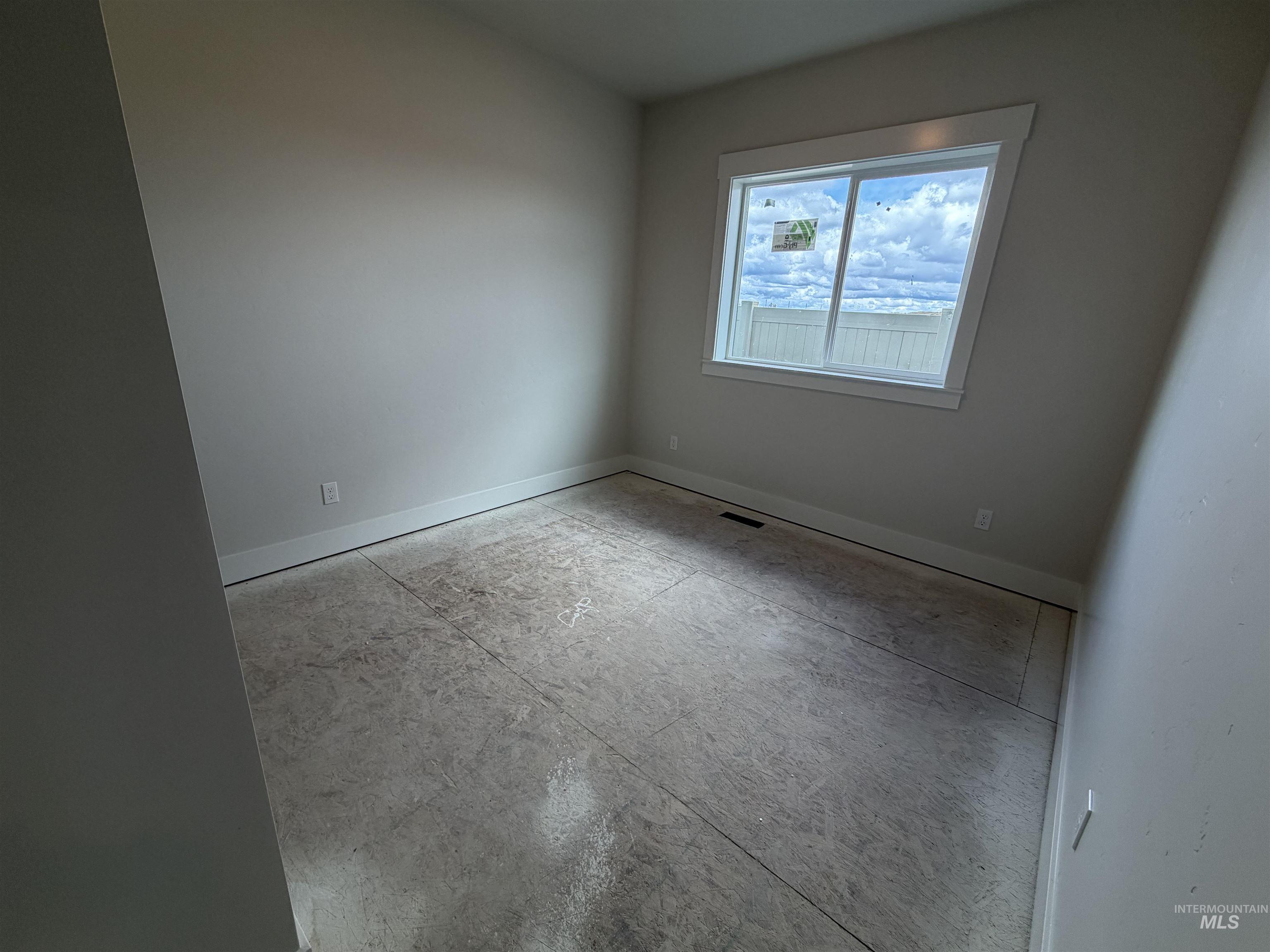 355 S Bumper Way, Boise, Idaho 83716, 3 Bedrooms, 2 Bathrooms, Residential For Sale, Price $524,900, 98968803