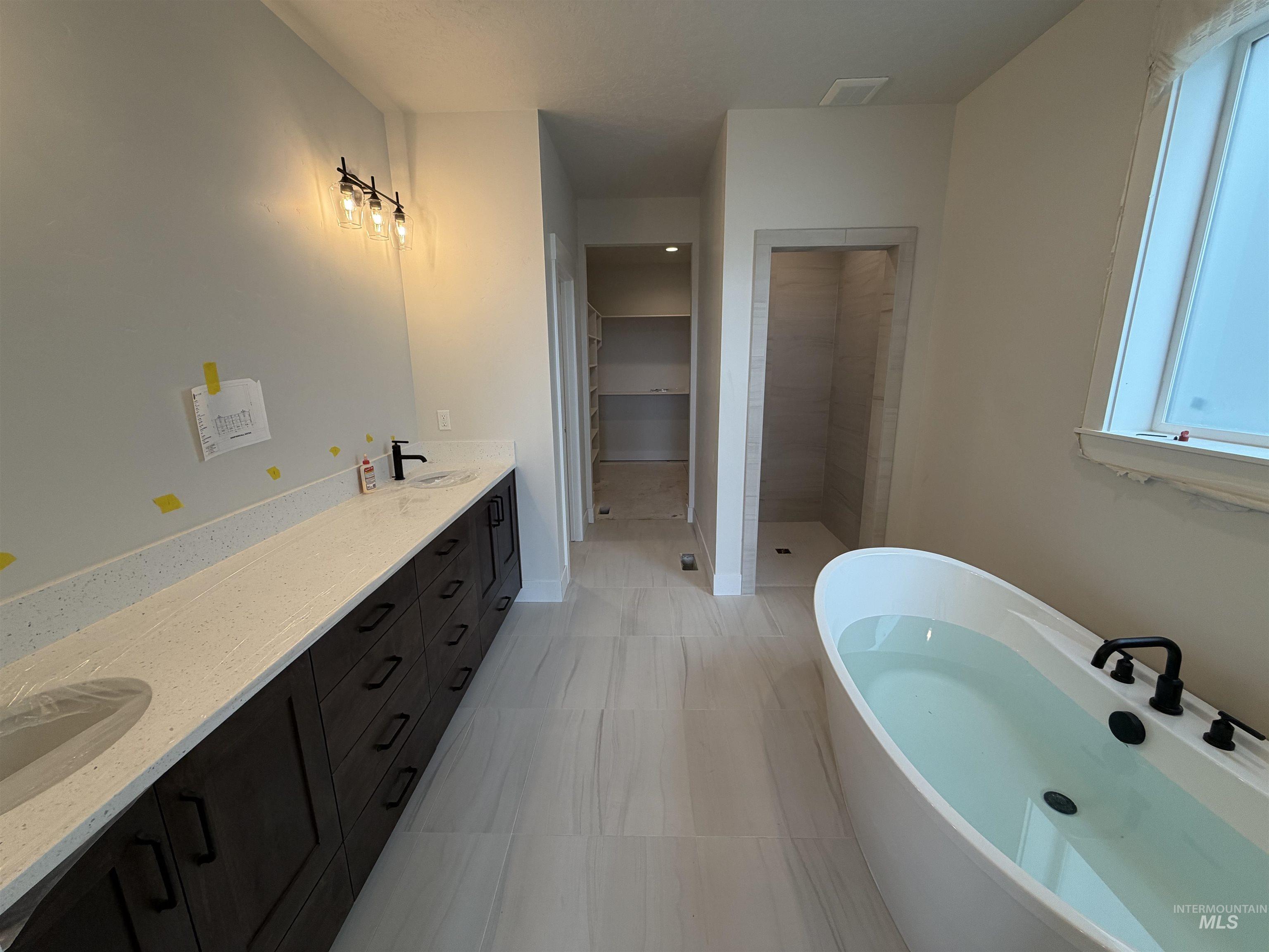 355 S Bumper Way, Boise, Idaho 83716, 3 Bedrooms, 2 Bathrooms, Residential For Sale, Price $524,900, 98968803