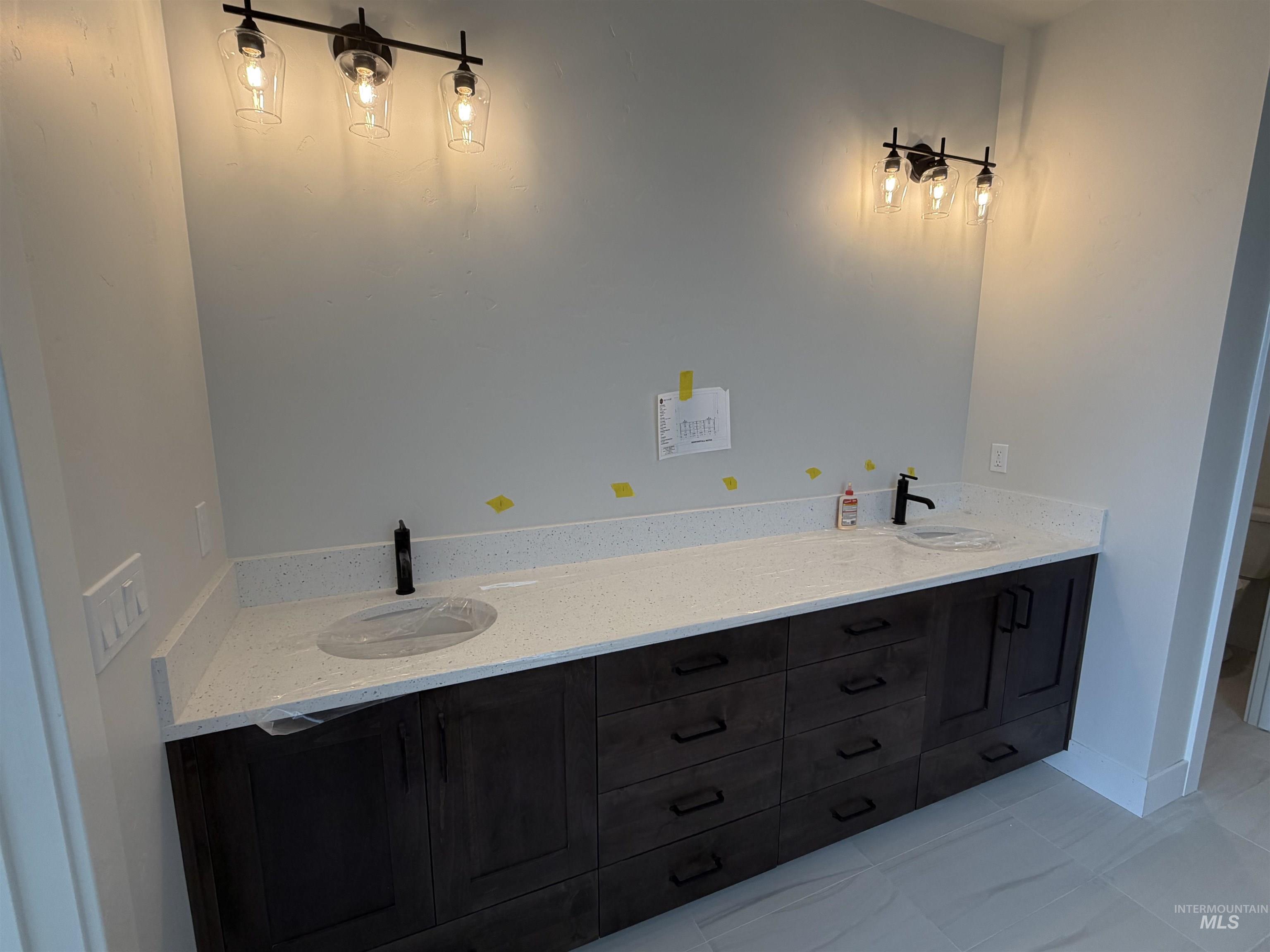 355 S Bumper Way, Boise, Idaho 83716, 3 Bedrooms, 2 Bathrooms, Residential For Sale, Price $524,900, 98968803