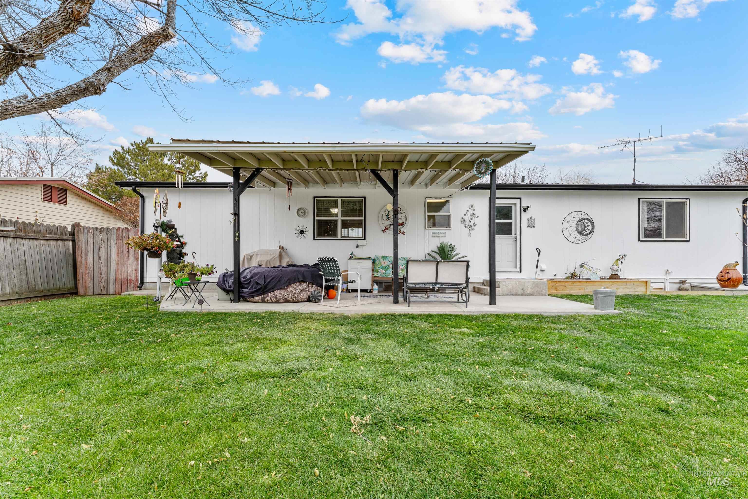 519 Wiseman, Hansen, Idaho 83338, 3 Bedrooms, 1 Bathroom, Residential For Sale, Price $265,000,MLS 98968823