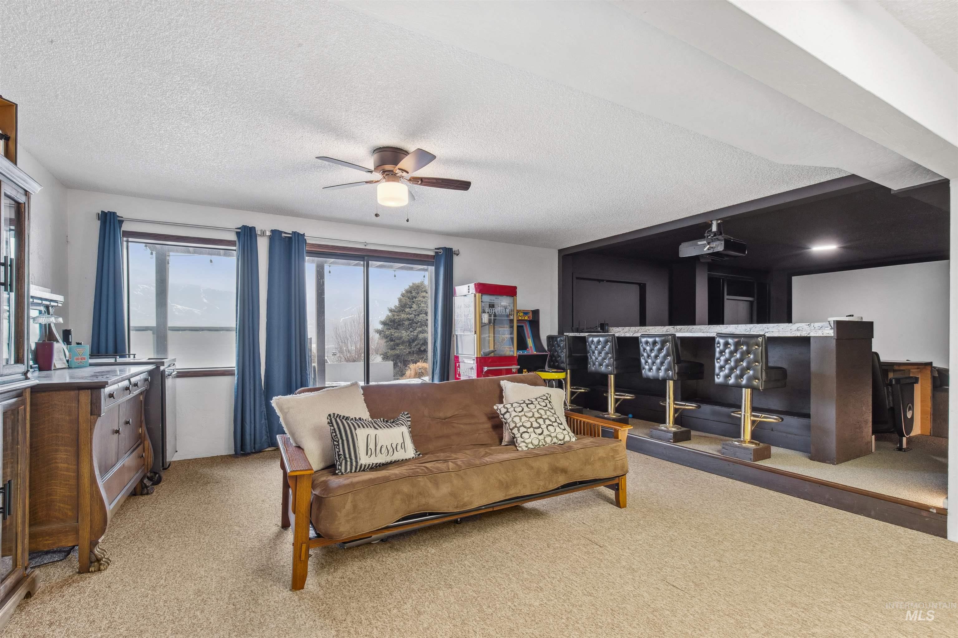 940 Coulter Ln, Clarkston, Washington 99403, 3 Bedrooms, 3 Bathrooms, Residential For Sale, Price $589,000,MLS 98968828