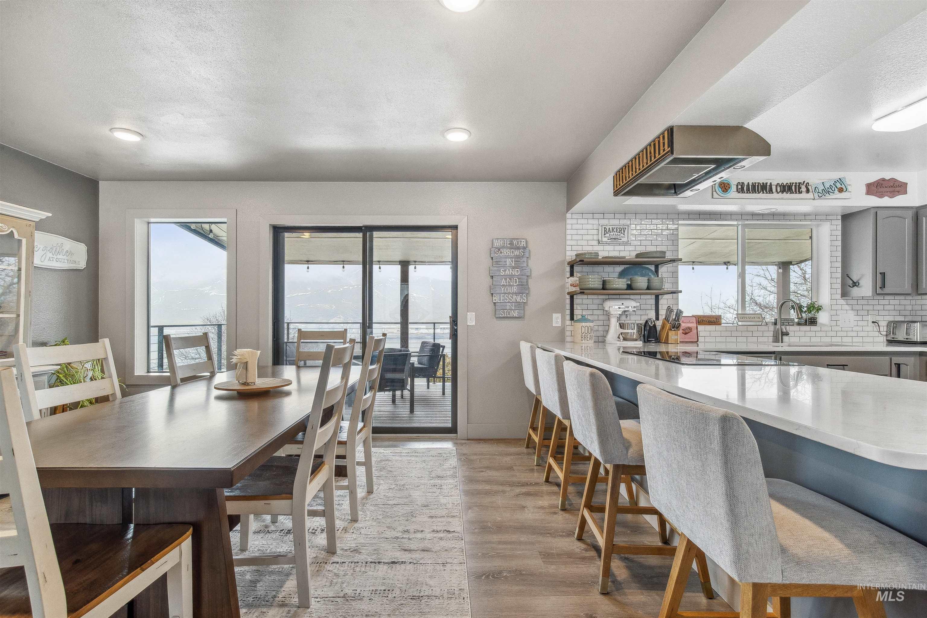 940 Coulter Ln, Clarkston, Washington 99403, 3 Bedrooms, 3 Bathrooms, Residential For Sale, Price $589,000,MLS 98968828