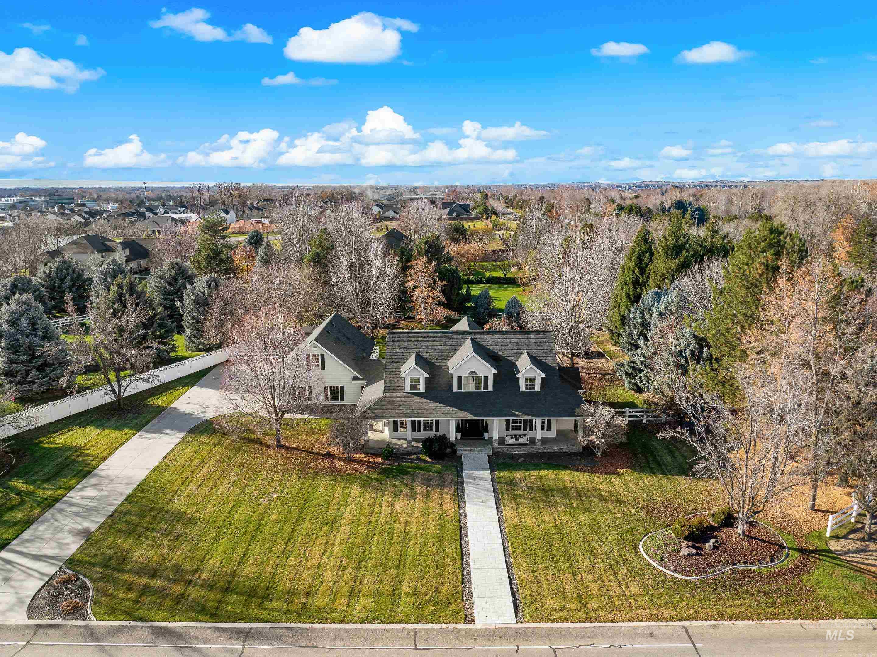 1197 N Cove Colony Way, Eagle, Idaho 83616, 4 Bedrooms, 3.5 Bathrooms, Residential For Sale, Price $1,150,000,MLS 98968833