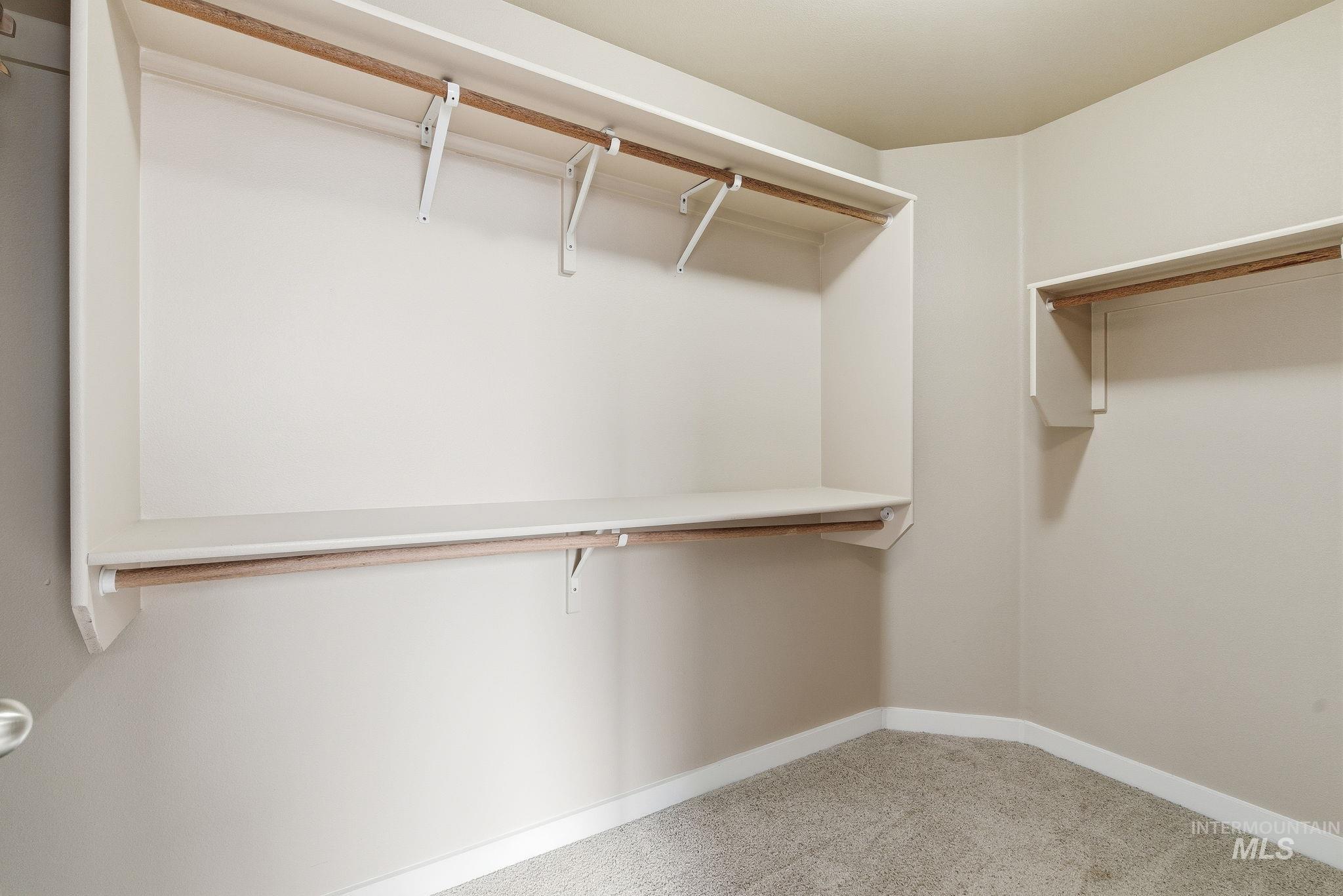 2520 Summercrest St, Caldwell, Idaho 83607, 4 Bedrooms, 2.5 Bathrooms, Residential For Sale, Price $430,000,MLS 98968846