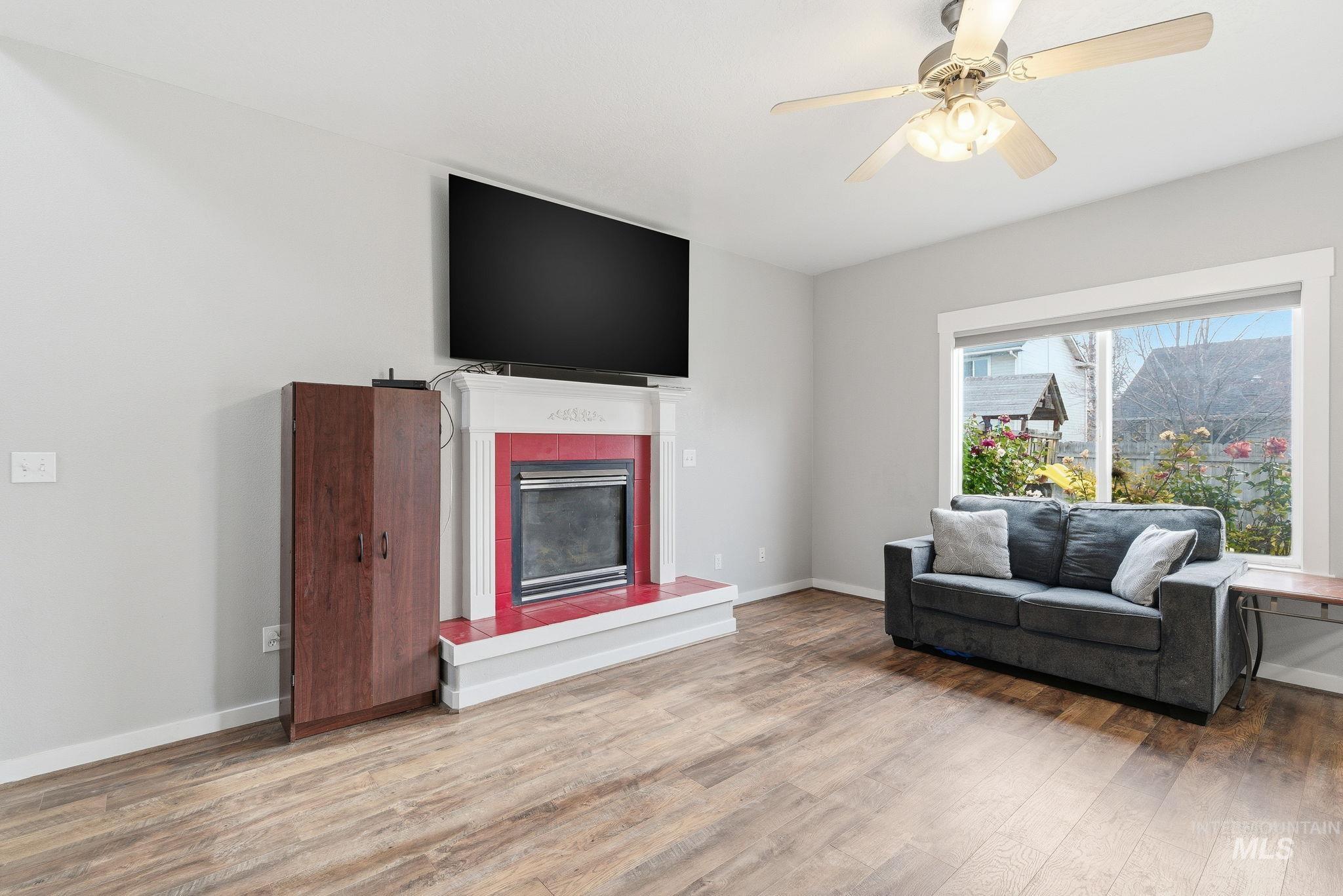 2520 Summercrest St, Caldwell, Idaho 83607, 4 Bedrooms, 2.5 Bathrooms, Residential For Sale, Price $430,000,MLS 98968846