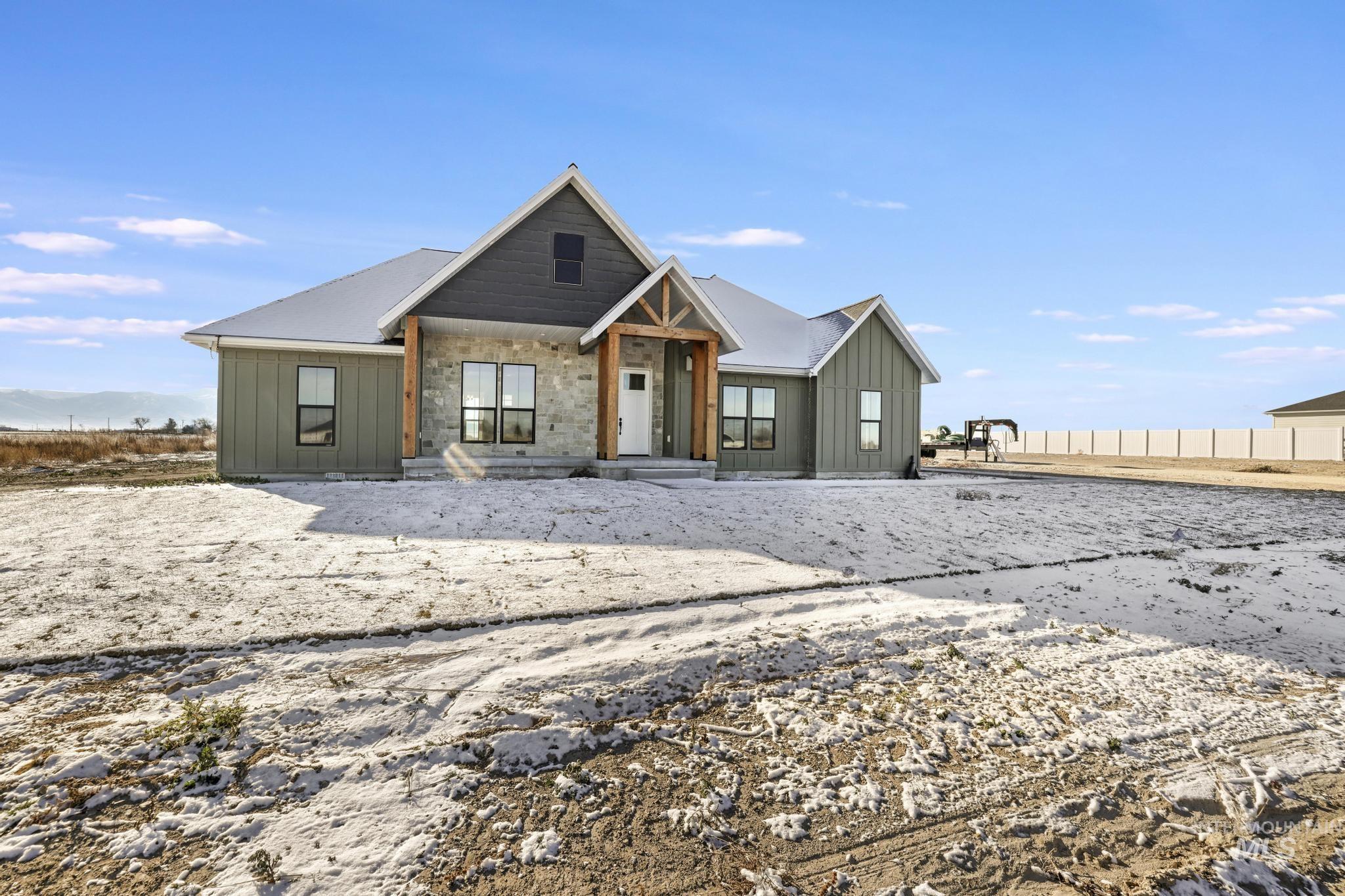262 Ferdinand Circle, Burley, Idaho 83318, 4 Bedrooms, 3.5 Bathrooms, Residential For Sale, Price $625,000,MLS 98968847