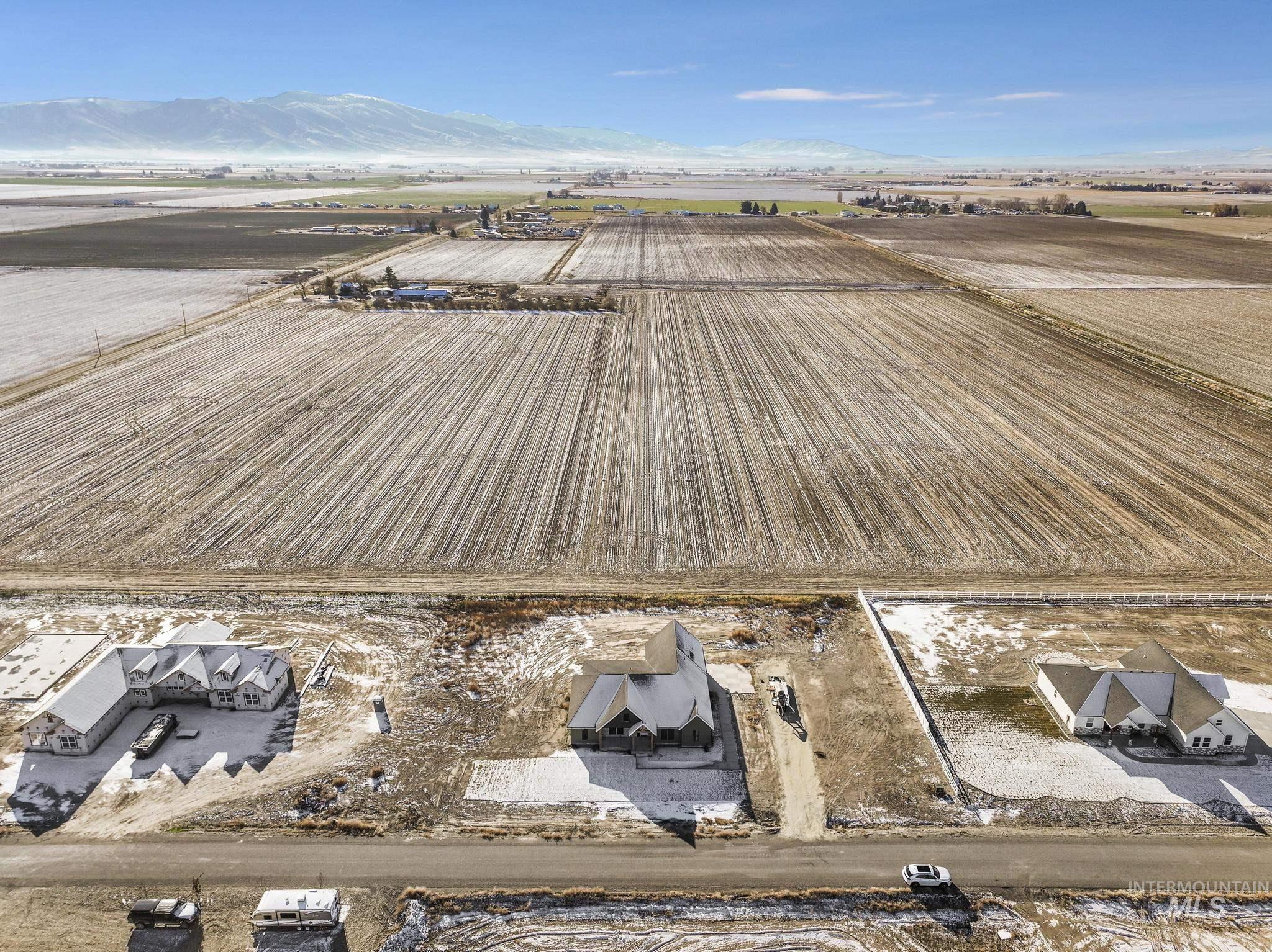 262 Ferdinand Circle, Burley, Idaho 83318, 4 Bedrooms, 3.5 Bathrooms, Residential For Sale, Price $625,000,MLS 98968847