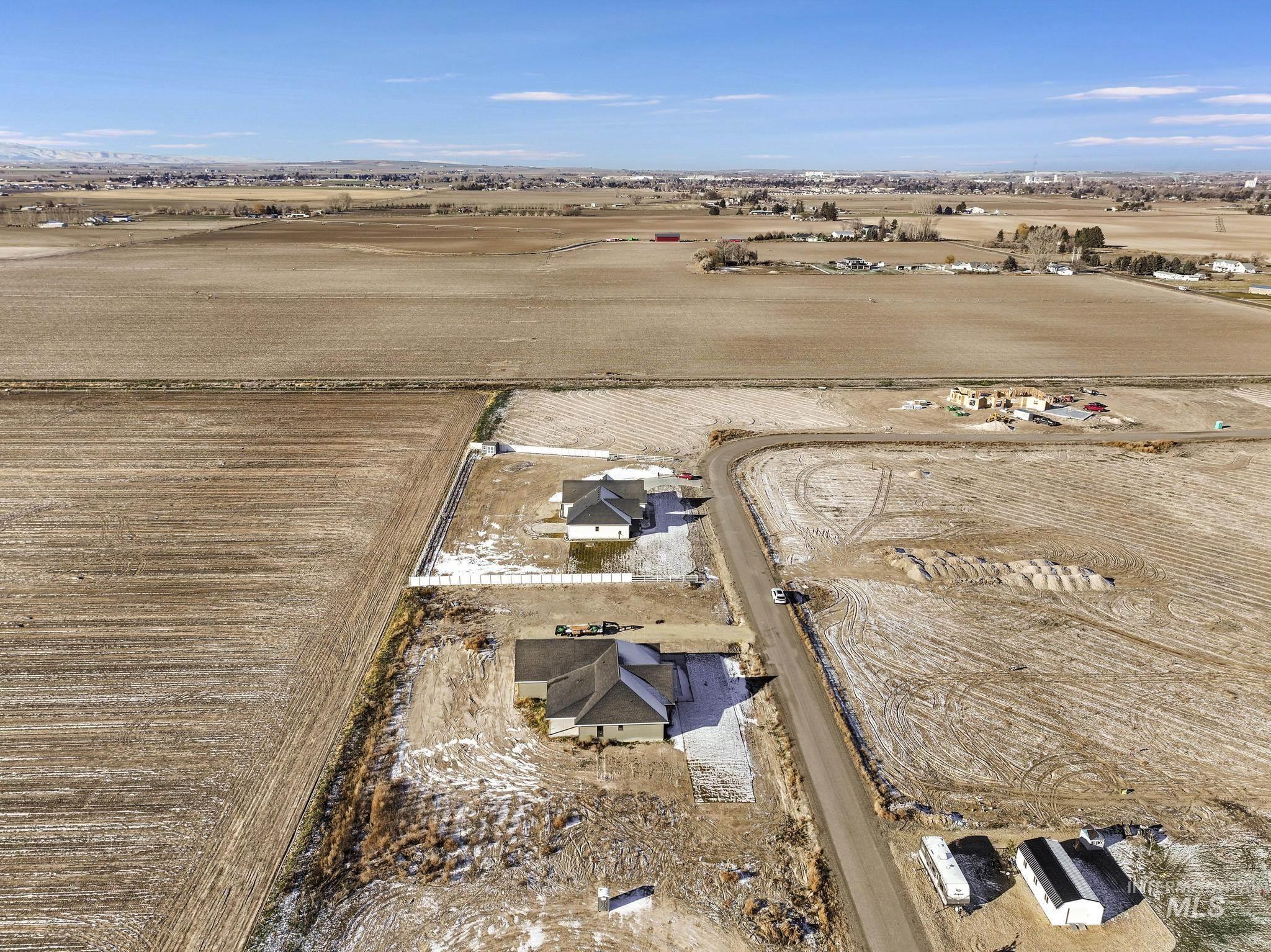 262 Ferdinand Circle, Burley, Idaho 83318, 4 Bedrooms, 3.5 Bathrooms, Residential For Sale, Price $625,000,MLS 98968847